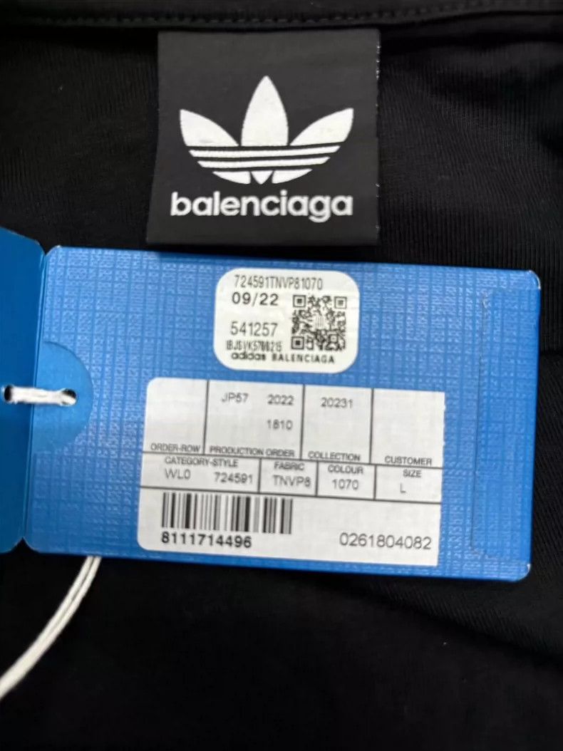 Balenciaga Balenciaga x adidas Embroidered Long Sleeve Shirt-yf Size US L / EU 52-54 / 3 - 3 Thumbnail
