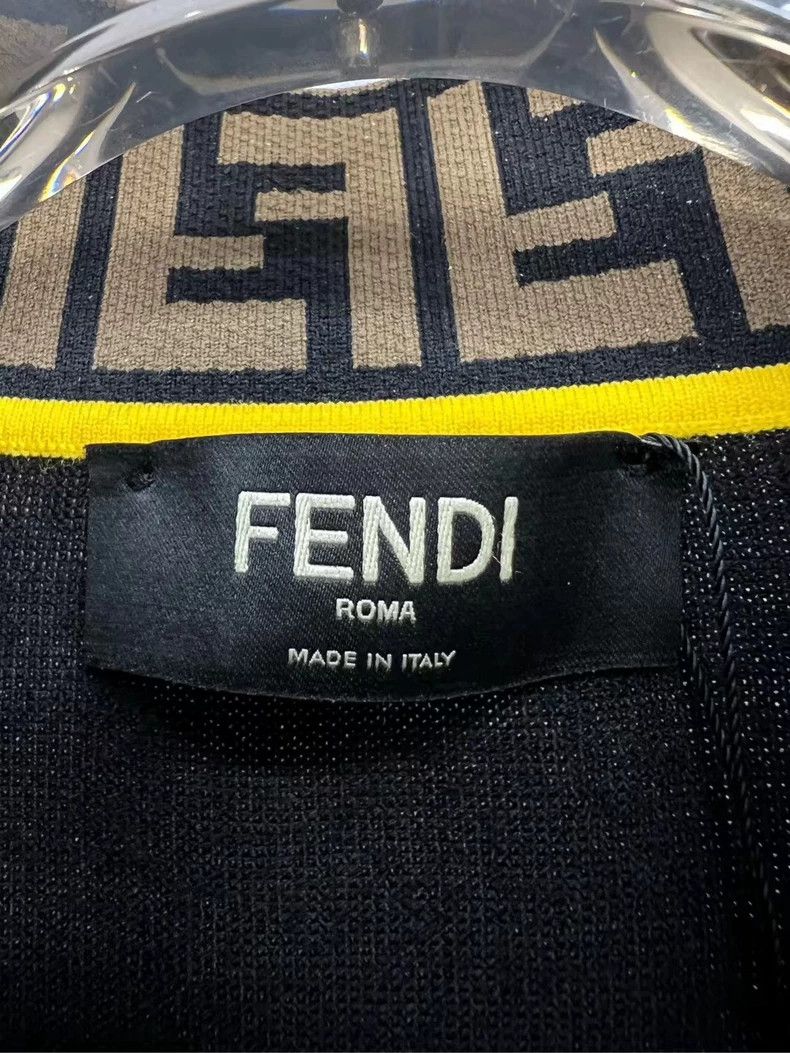 Fendi Fendi Knitted Sweater with Logo Collar-yf Size US L / EU 52-54 / 3 - 3 Thumbnail