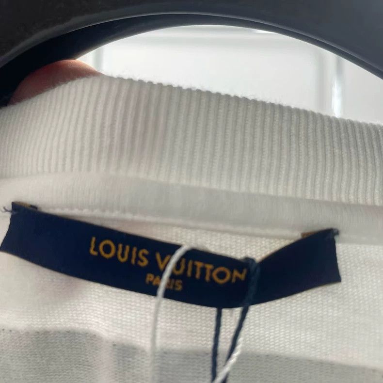 Louis Vuitton Louis Vuitton Short Sleeve Shirt with Tag-yf Size US L / EU 52-54 / 3 - 4 Thumbnail