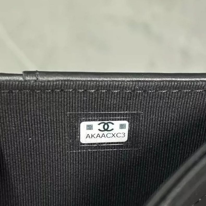 Chanel Chanel Passport Holder New Condition-yf Size ONE SIZE - 6 Thumbnail