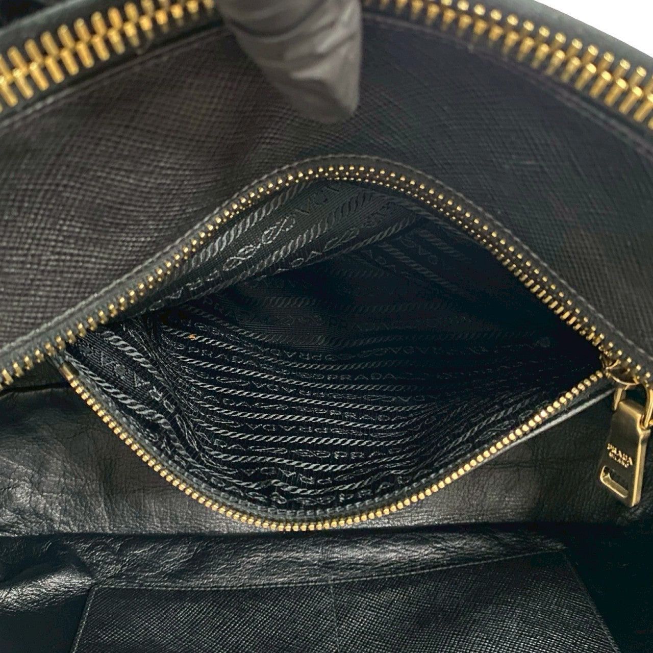 Prada Prada Handbag Black Leather Size ONE SIZE - 9 Thumbnail