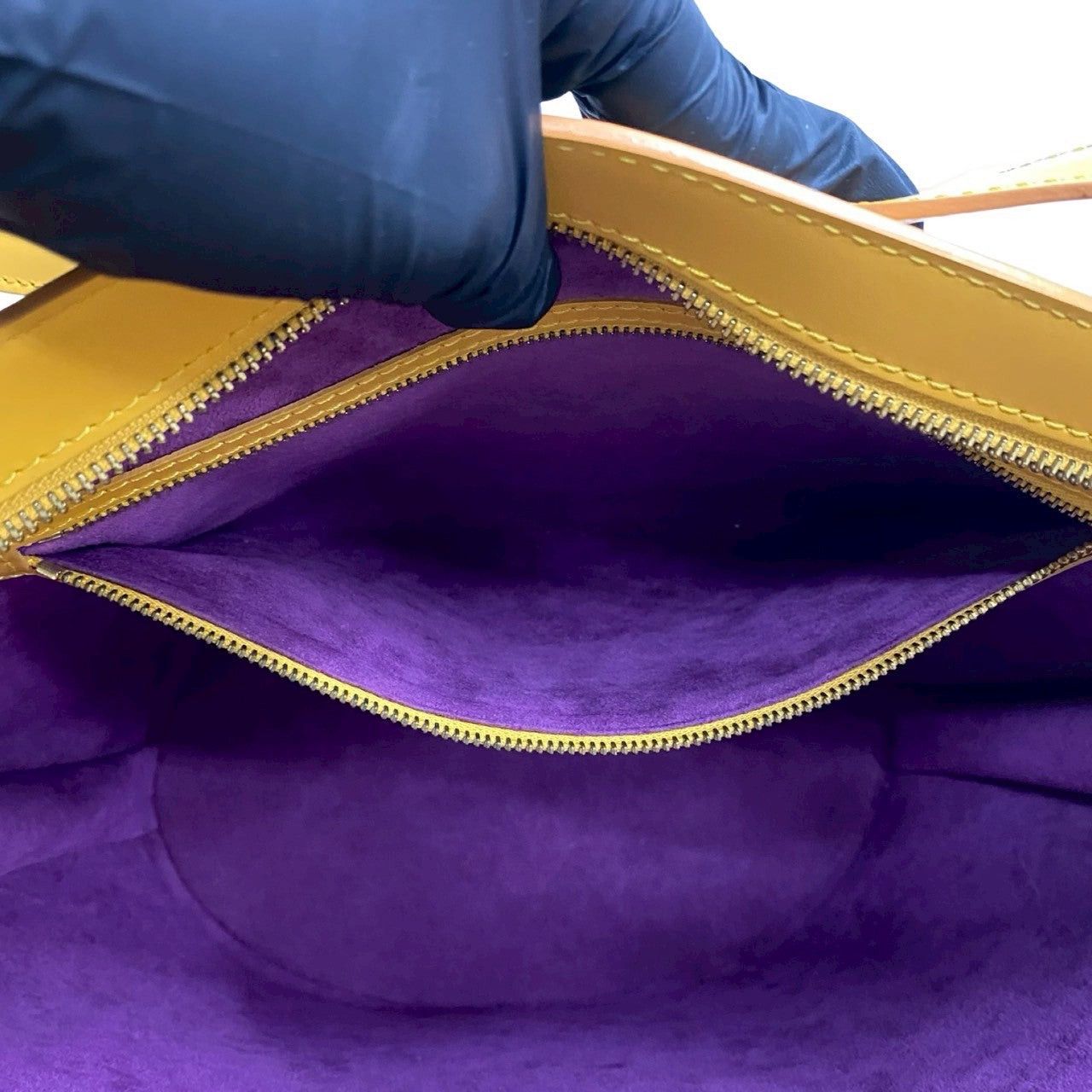 Louis Vuitton Louis Vuitton Tote Bag Yellow Leather Size ONE SIZE - 9 Thumbnail
