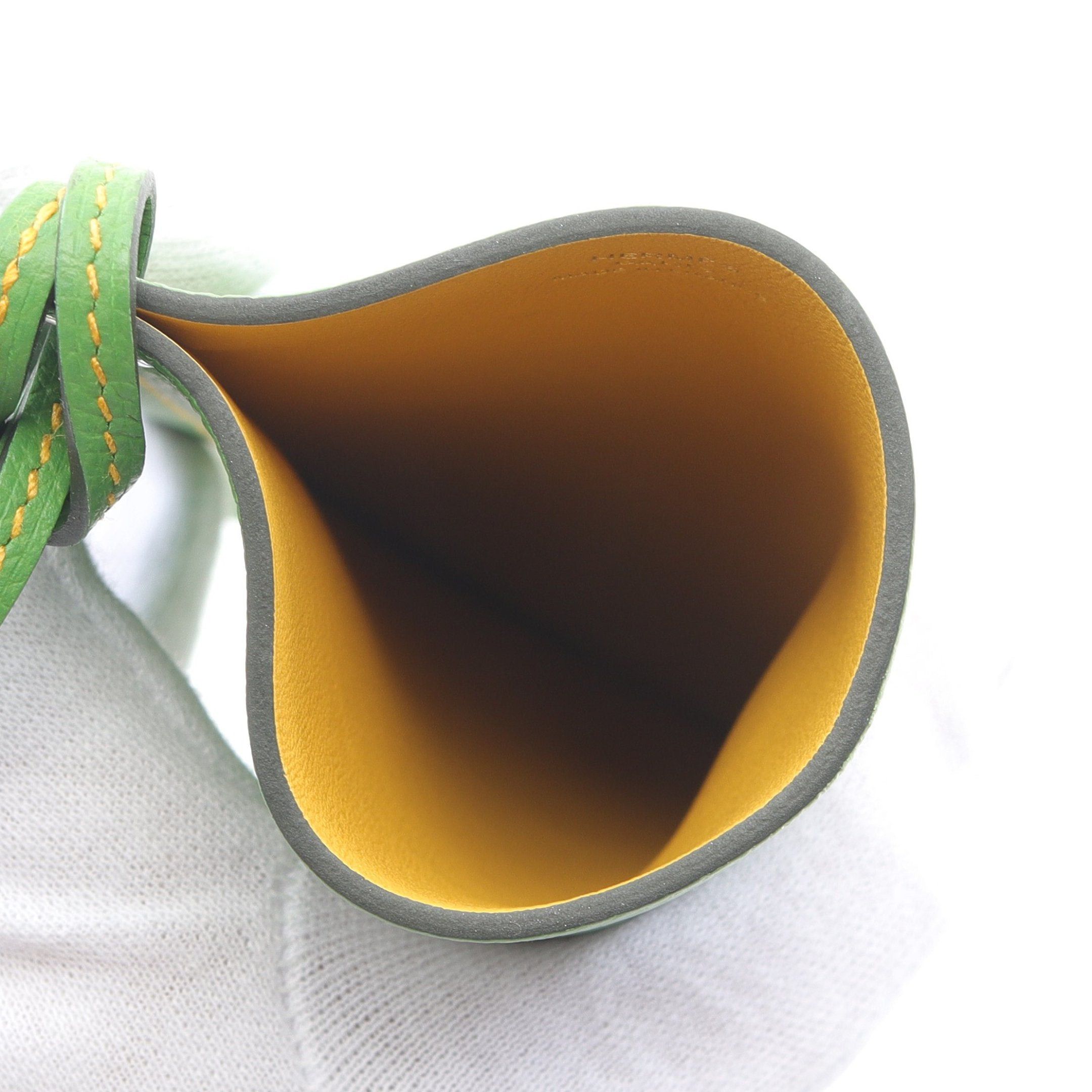 Hermes Hermes H Sellier Verso Veil Yucca Sun Glasses Case Veau Epsom Yellow-Green Silver Hardware B Stamp Size ONE SIZE - 3 Thumbnail