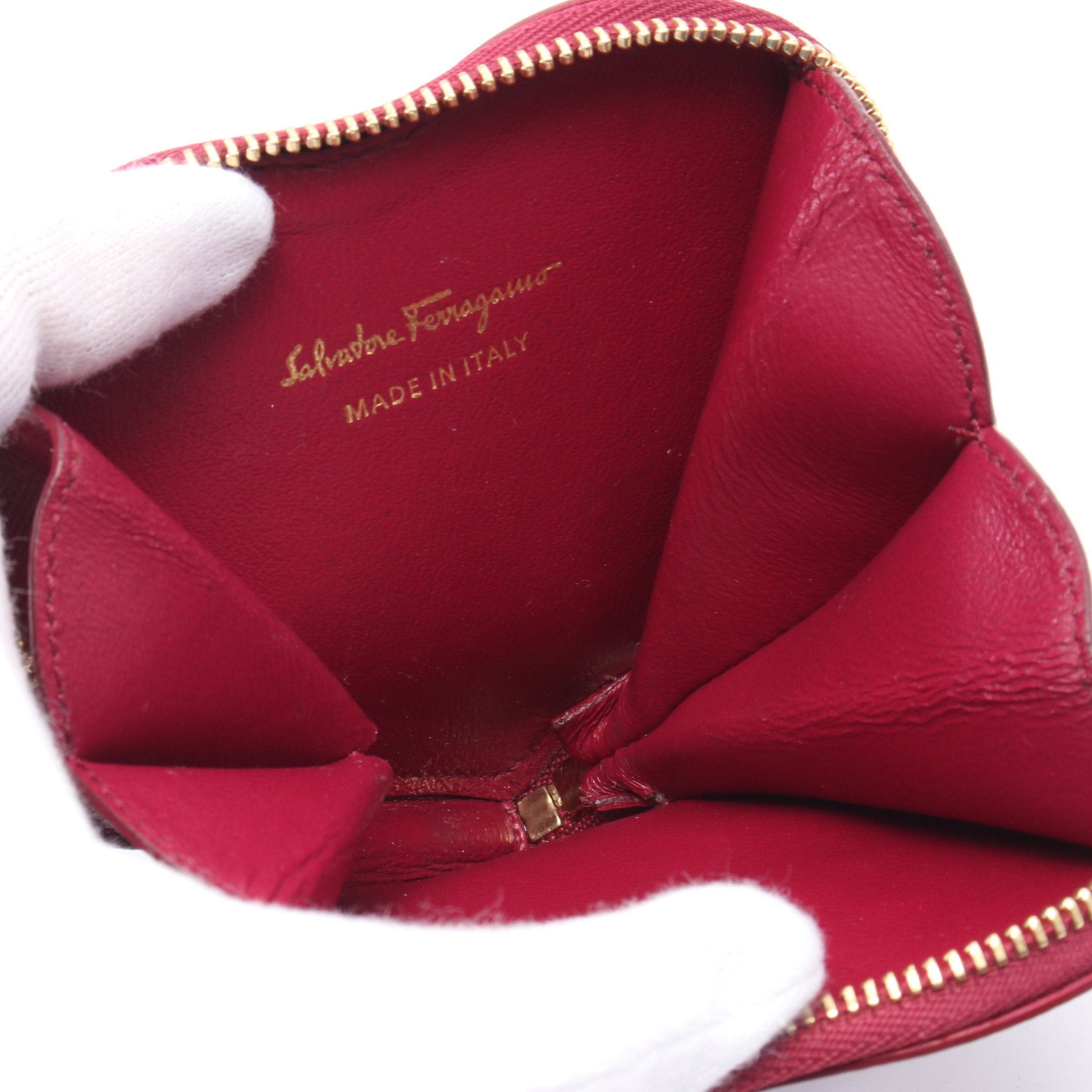 Salvatore Ferragamo Salvatore Ferragamo Gancini Coin Purse Heart Leather Pink Red Size ONE SIZE - 3 Thumbnail