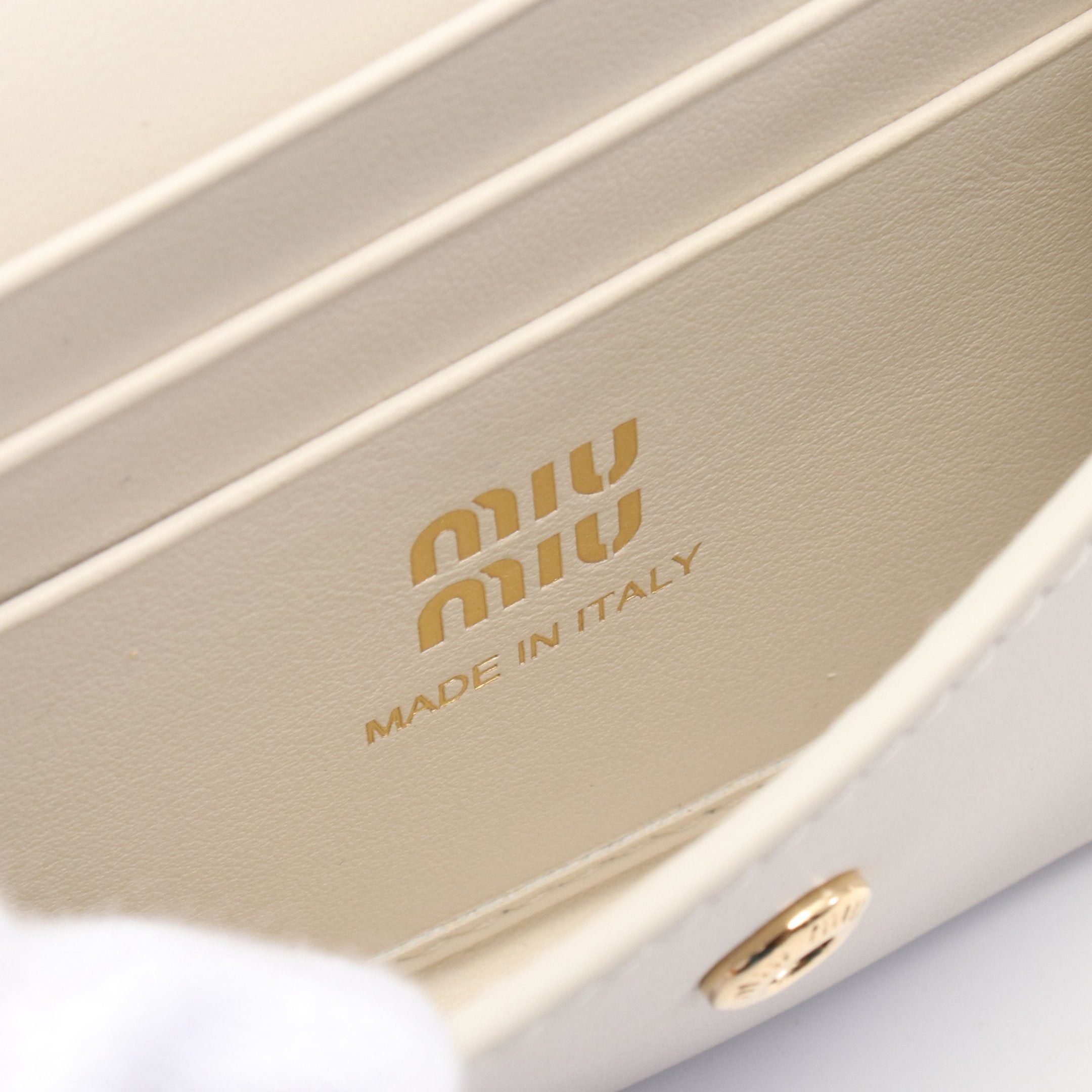 Miu Miu Miu Miu Coin Purse Leather Off White Size ONE SIZE - 4 Thumbnail