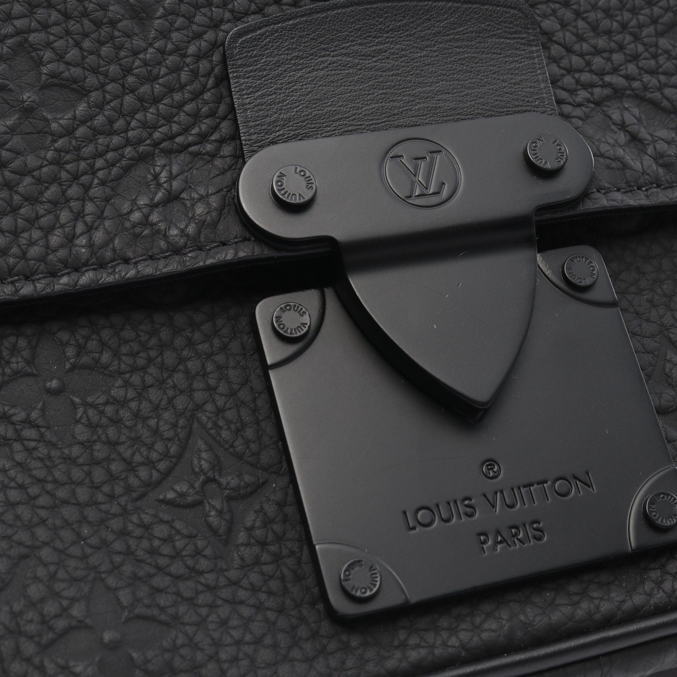 Louis Vuitton Louis Vuitton S-Lock Sling Bag Monogram Empreinte Noir Body Waist Leather Black Size ONE SIZE - 6 Thumbnail