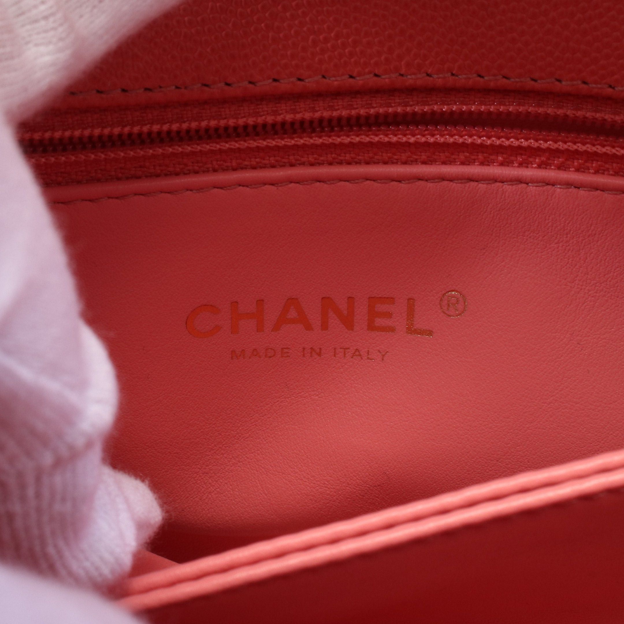 Chanel Chanel Coco Handle Flap Matelasse Handbag Caviar Skin Pink Gold Hardware Size ONE SIZE - 4 Thumbnail