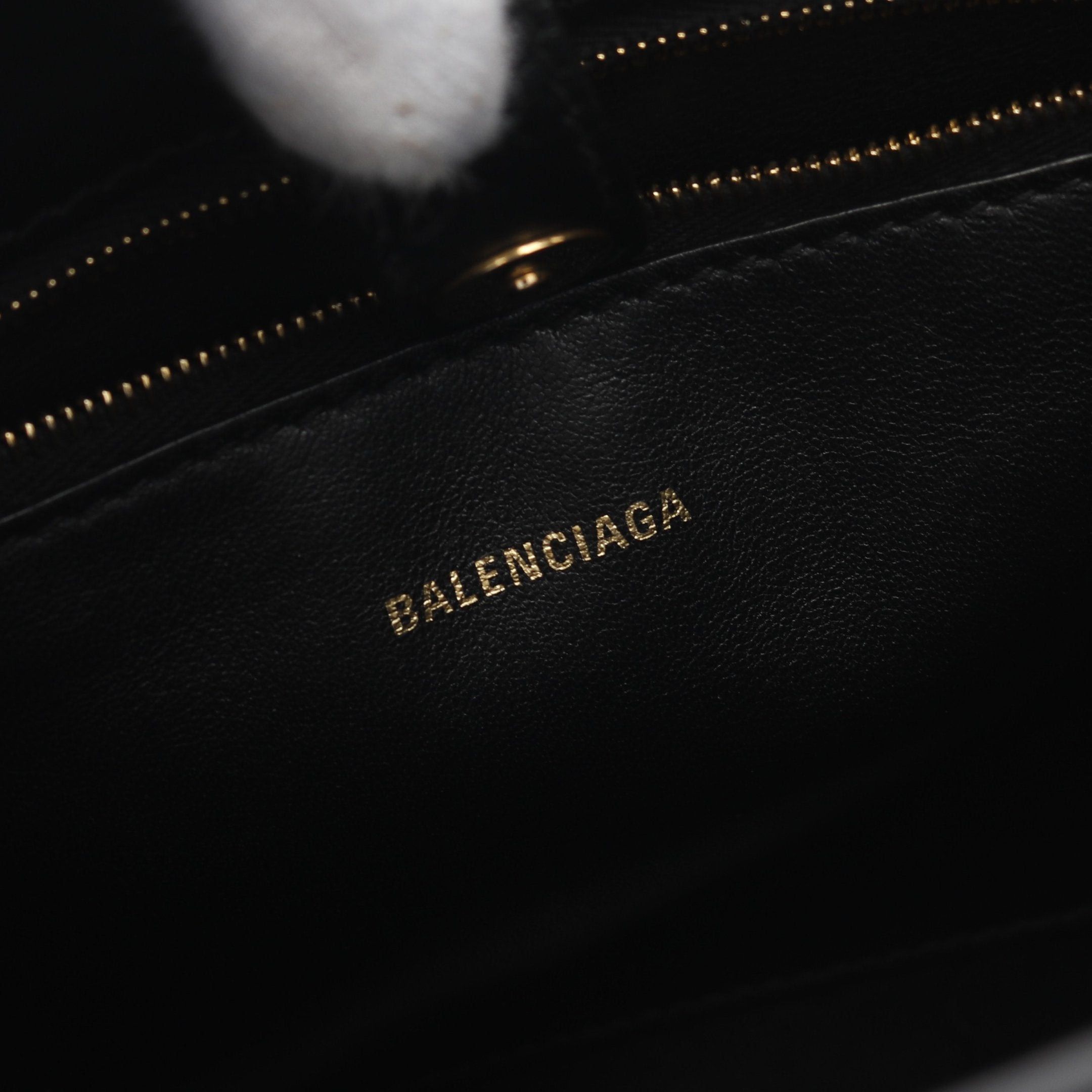 Balenciaga Balenciaga Xx Medium Bag One Shoulder Leather Black Size ONE SIZE - 4 Thumbnail
