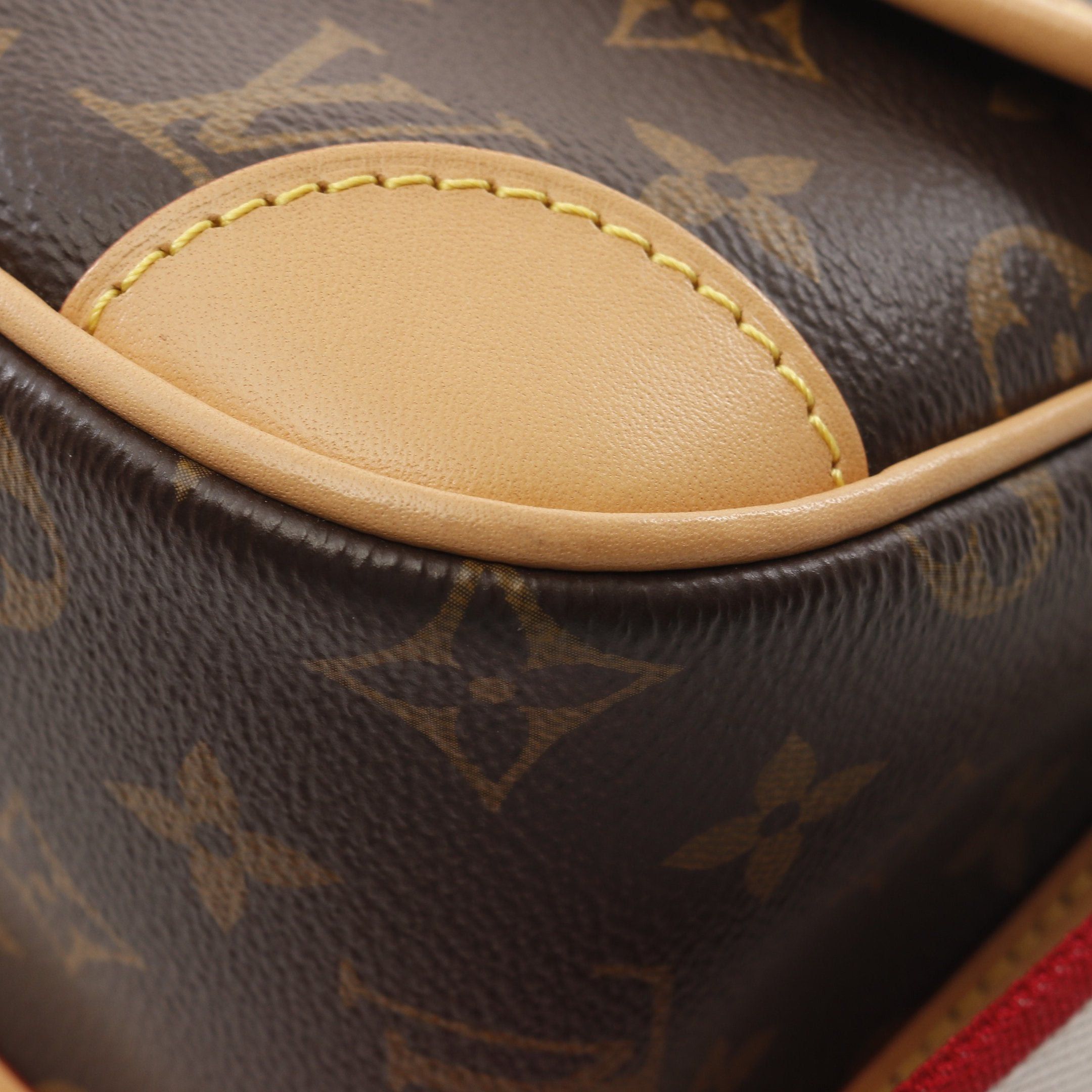 Louis Vuitton Louis Vuitton Diane Nm Pm Monogram Fuchsia One Shoulder Bag Leather Brown Size ONE SIZE - 5 Thumbnail