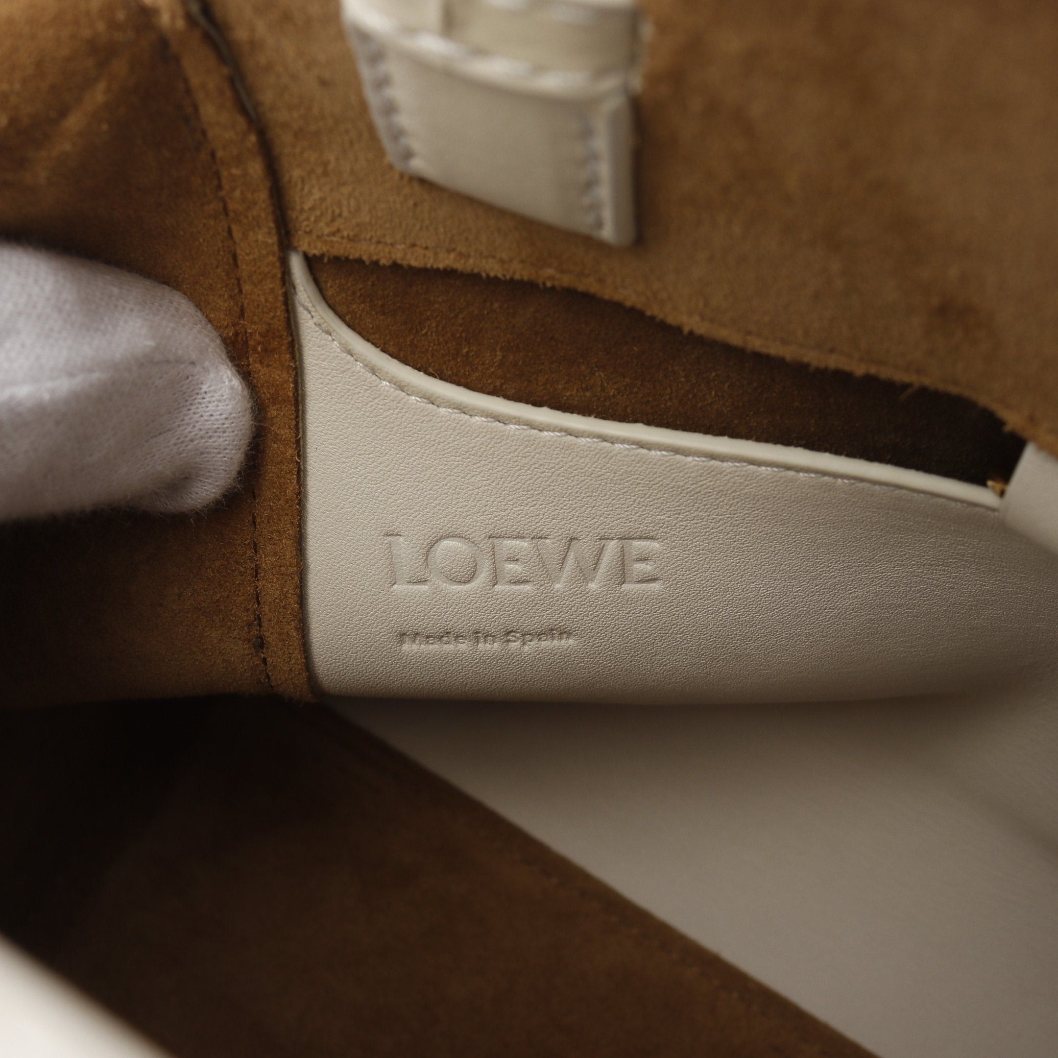 Loewe Loewe Hammock Nugget Handbag Leather Off White Size ONE SIZE - 4 Thumbnail