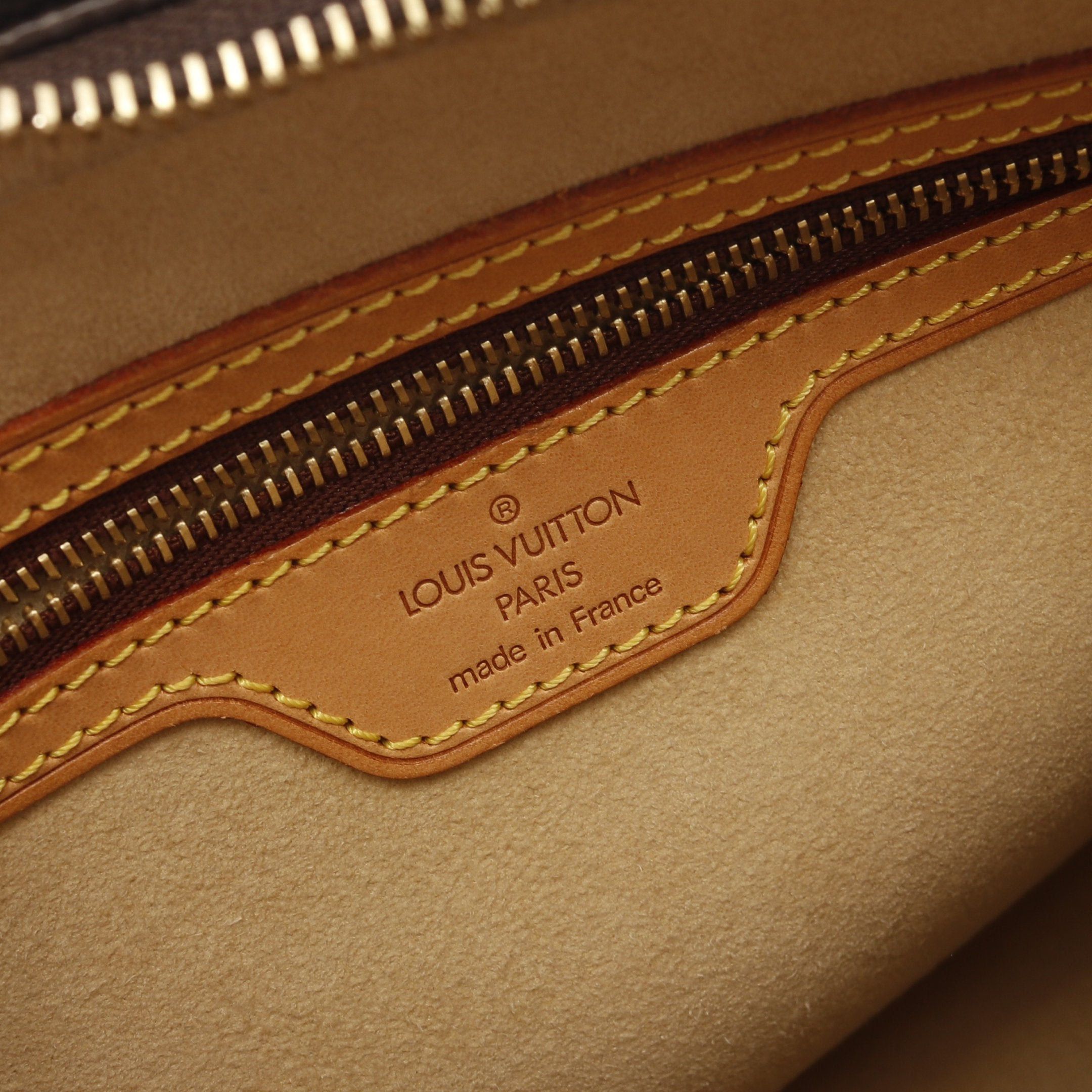Louis Vuitton Louis Vuitton Looping Mm Monogram Shoulder Bag Leather Brown Size ONE SIZE - 4 Thumbnail