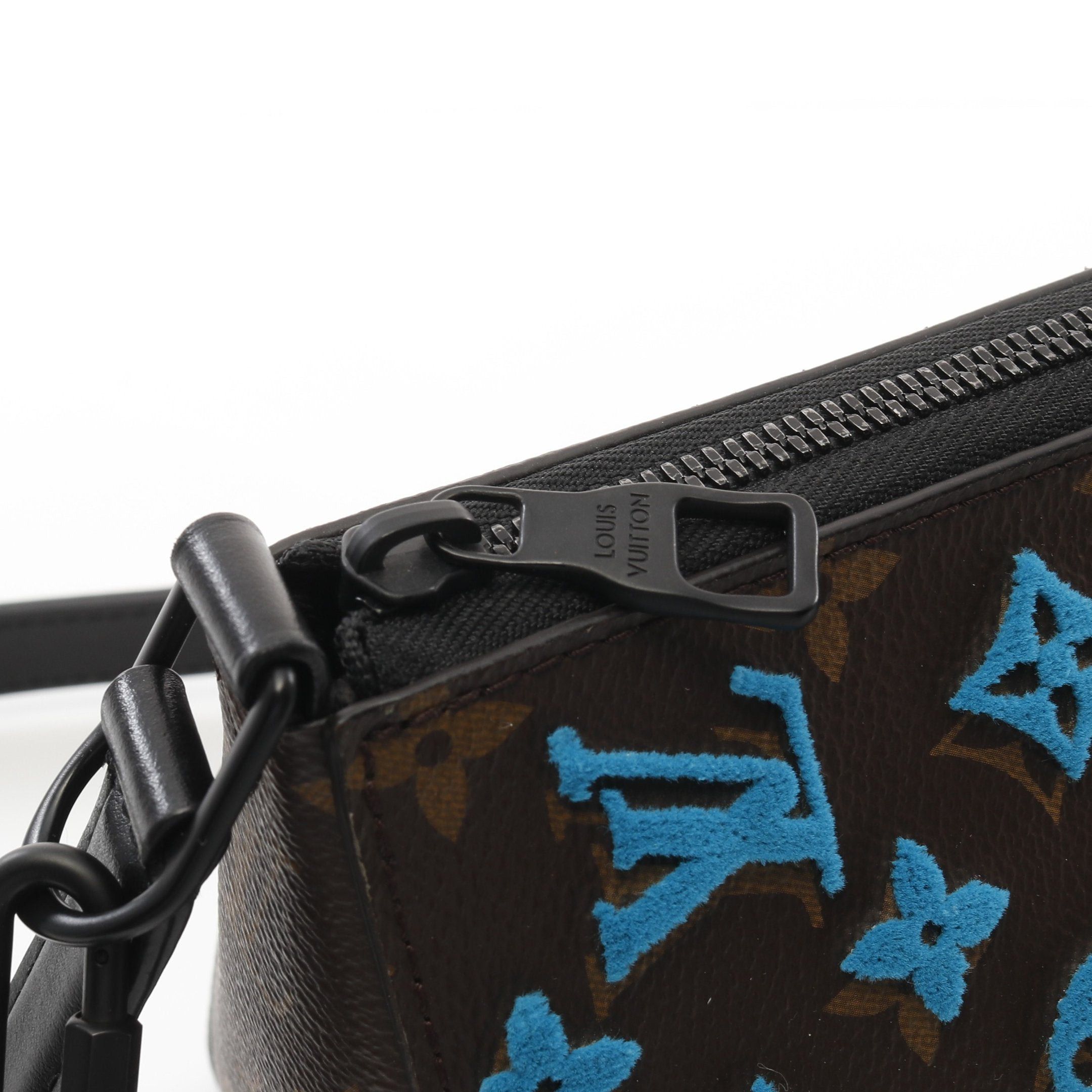 Louis Vuitton Louis Vuitton Triangle Messenger Monogram Taffeta Turquoise Shoulder Bag Leather Brown Blue Size ONE SIZE - 9 Thumbnail