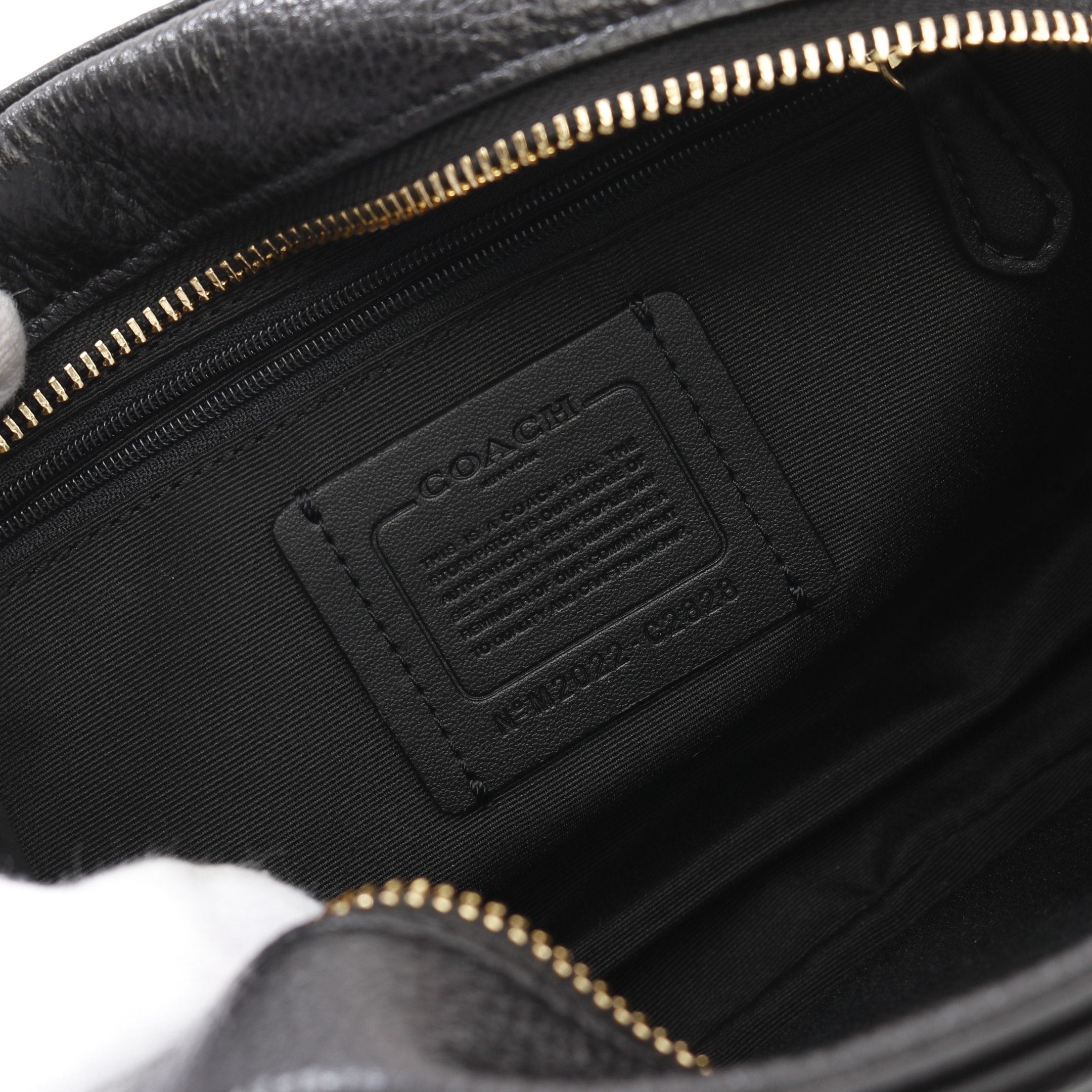 Coach Coach Dempsey Camera Bag With Patch Shoulder Leather Black Size ONE SIZE - 4 Thumbnail