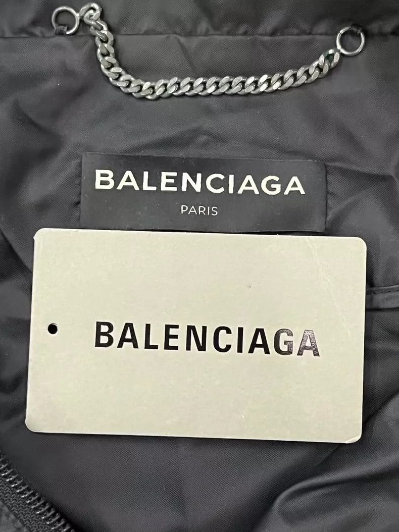 Balenciaga Balenciaga Logo Windbreaker Jacket-yf Size US L / EU 52-54 / 3 - 3 Thumbnail