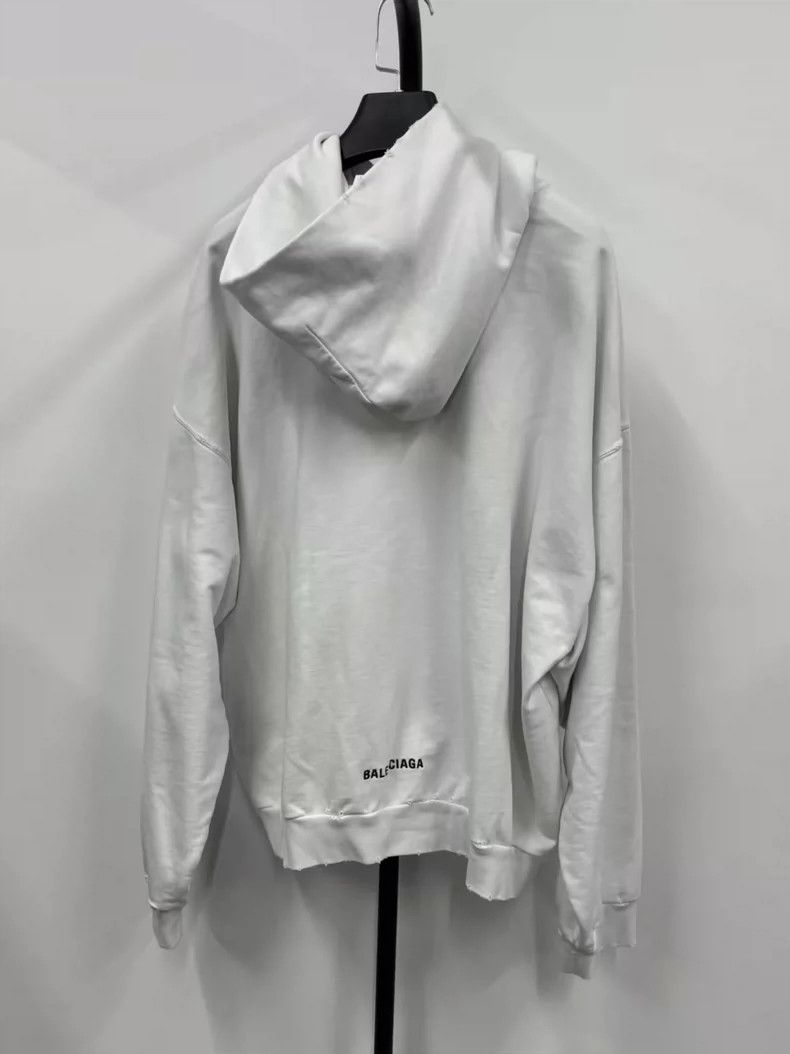 Balenciaga Balenciaga Embroidered Casual Hoodie Size M-yf Size US M / EU 48-50 / 2 - 2 Thumbnail