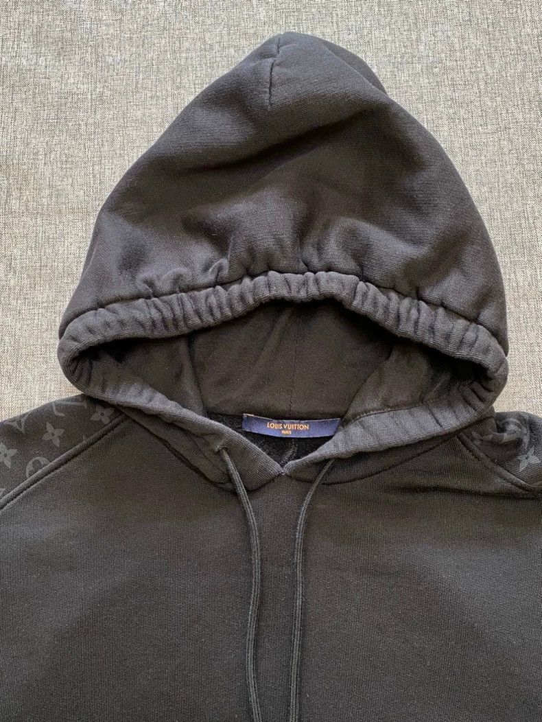 Louis Vuitton Louis Vuitton Black Hooded Sweatshirt for Men-yf Size US L / EU 52-54 / 3 - 3 Thumbnail