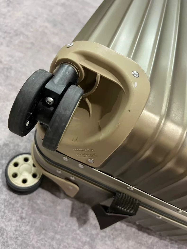 Louis Vuitton Rimowa Topas 30 Inch Titanium Color Suitcase-yf Size ONE SIZE - 3 Thumbnail