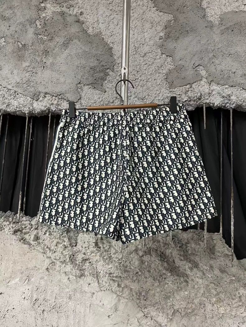Dior Dior Logo Print Shorts in Size 36-yf Size US 36 / EU 52 - 2 Thumbnail