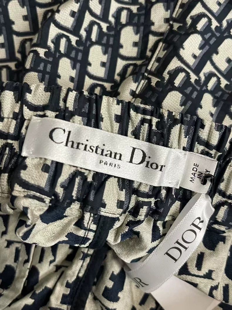 Dior Dior Logo Print Shorts in Size 36-yf Size US 36 / EU 52 - 6 Thumbnail