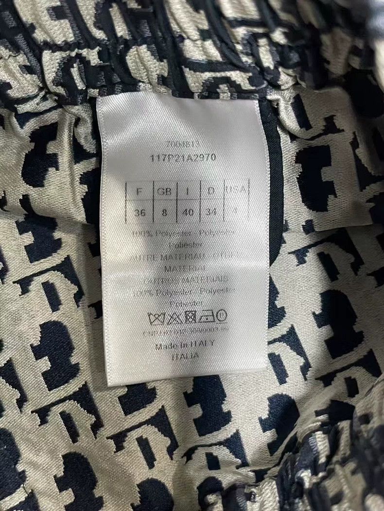 Dior Dior Logo Print Shorts in Size 36-yf Size US 36 / EU 52 - 7 Thumbnail