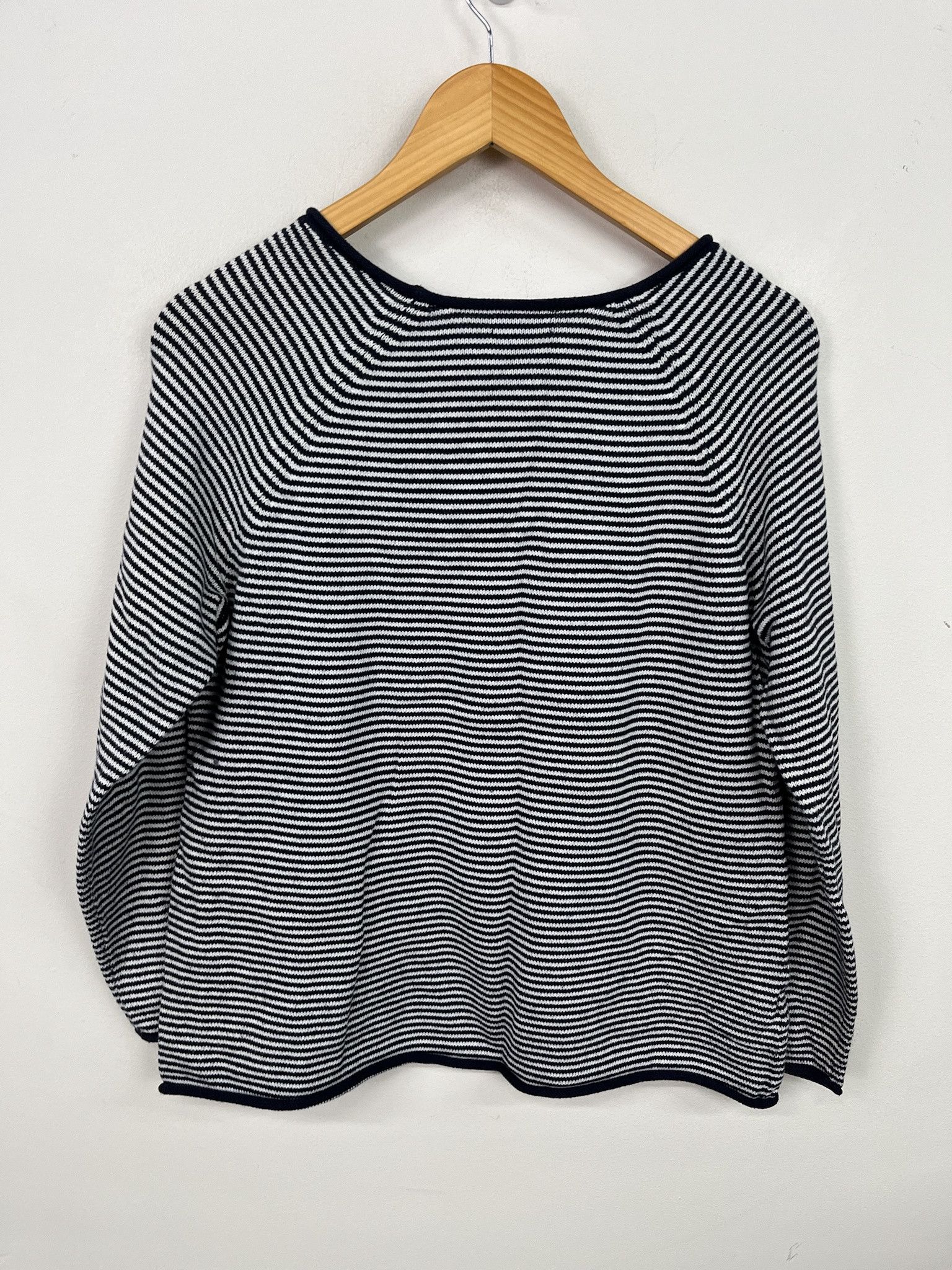 Eddie Bauer Vintage Eddie bauer Blue White Striped Sweater Size S Size US S / EU 44-46 / 1 - 3 Thumbnail
