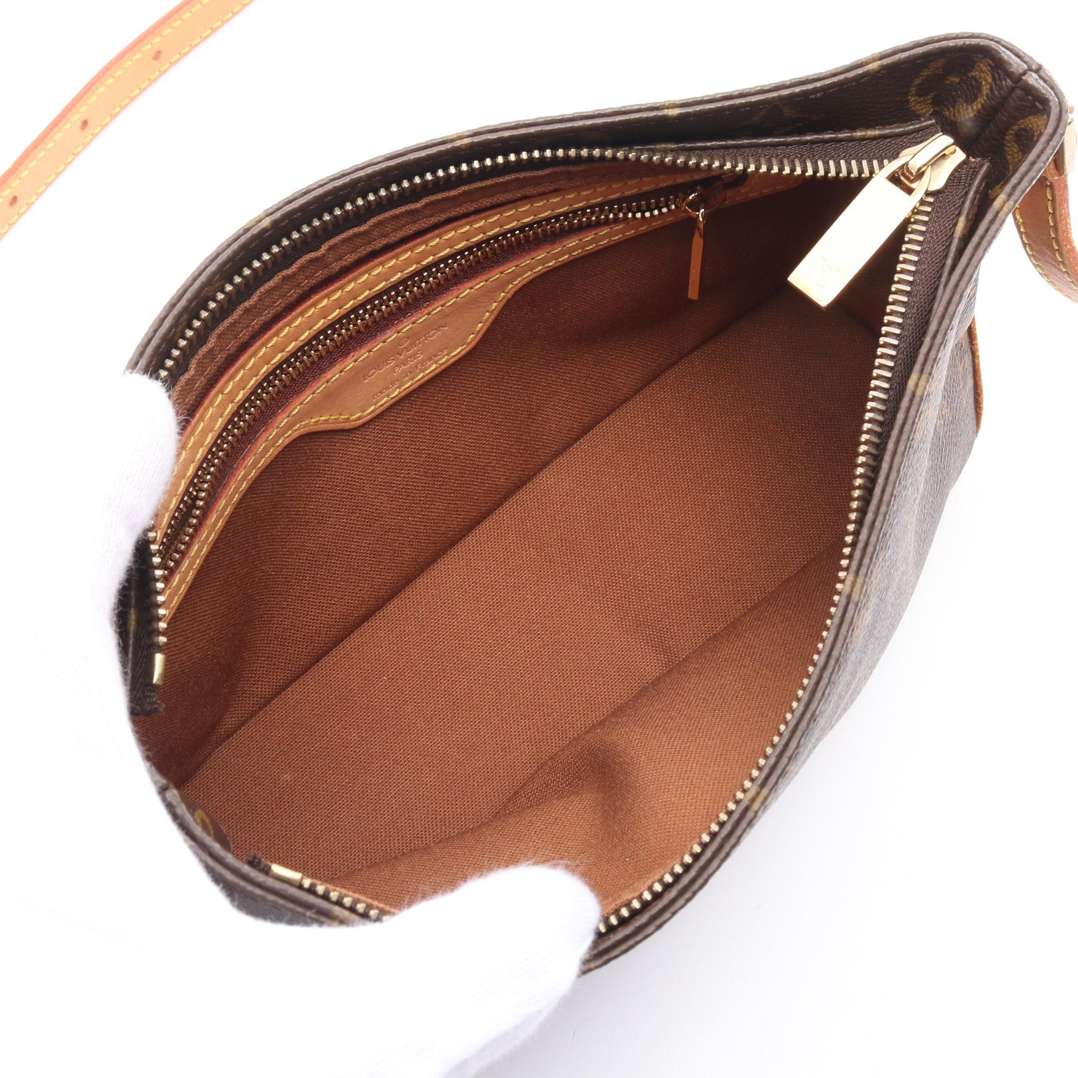 Louis Vuitton Louis Vuitton Trotteur Monogram Shoulder Bag Leather Brown Size ONE SIZE - 3 Thumbnail