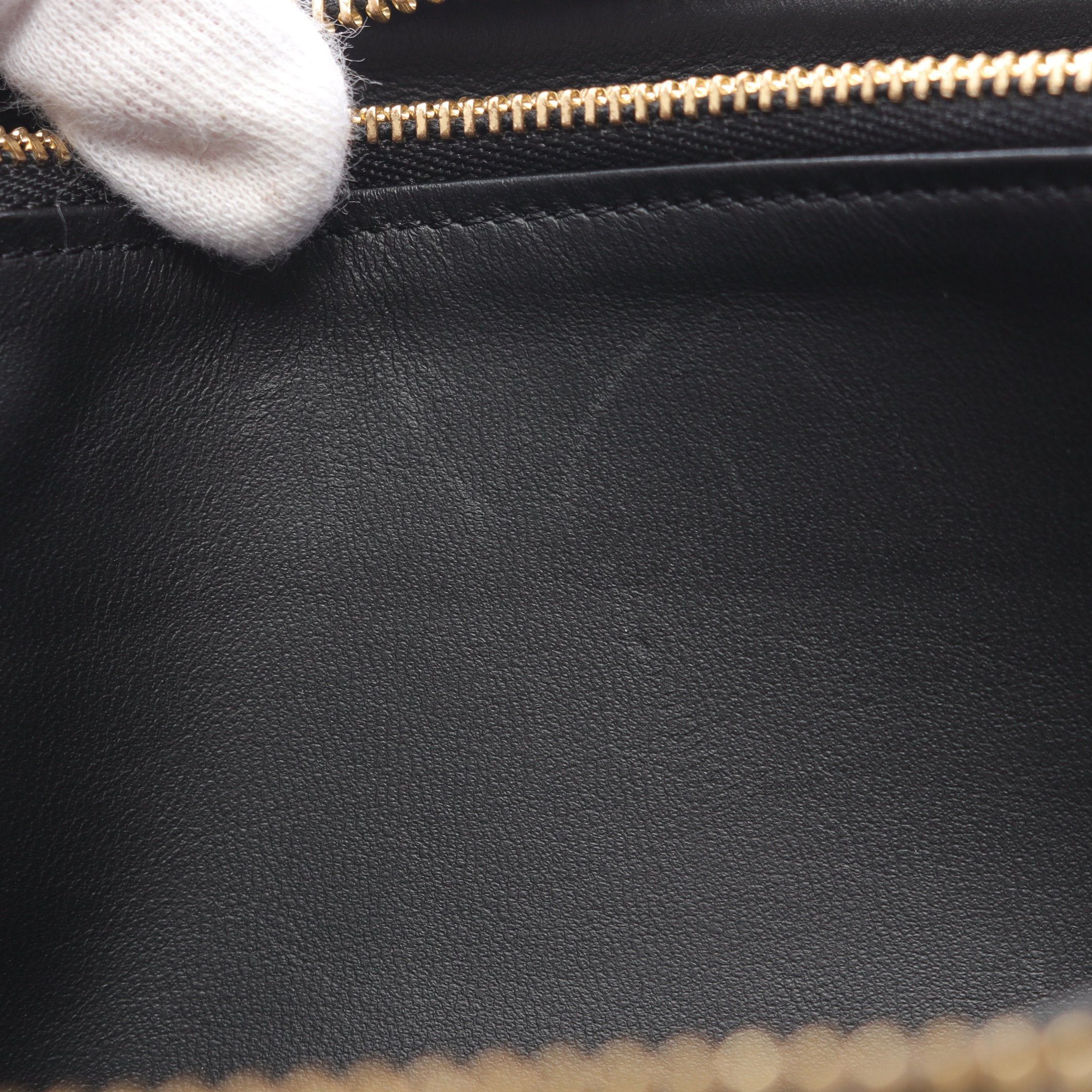 Louis Vuitton Louis Vuitton Zippy Wallet Coussin Monogram Round Zipper Long Leather Black Size ONE SIZE - 11 Thumbnail