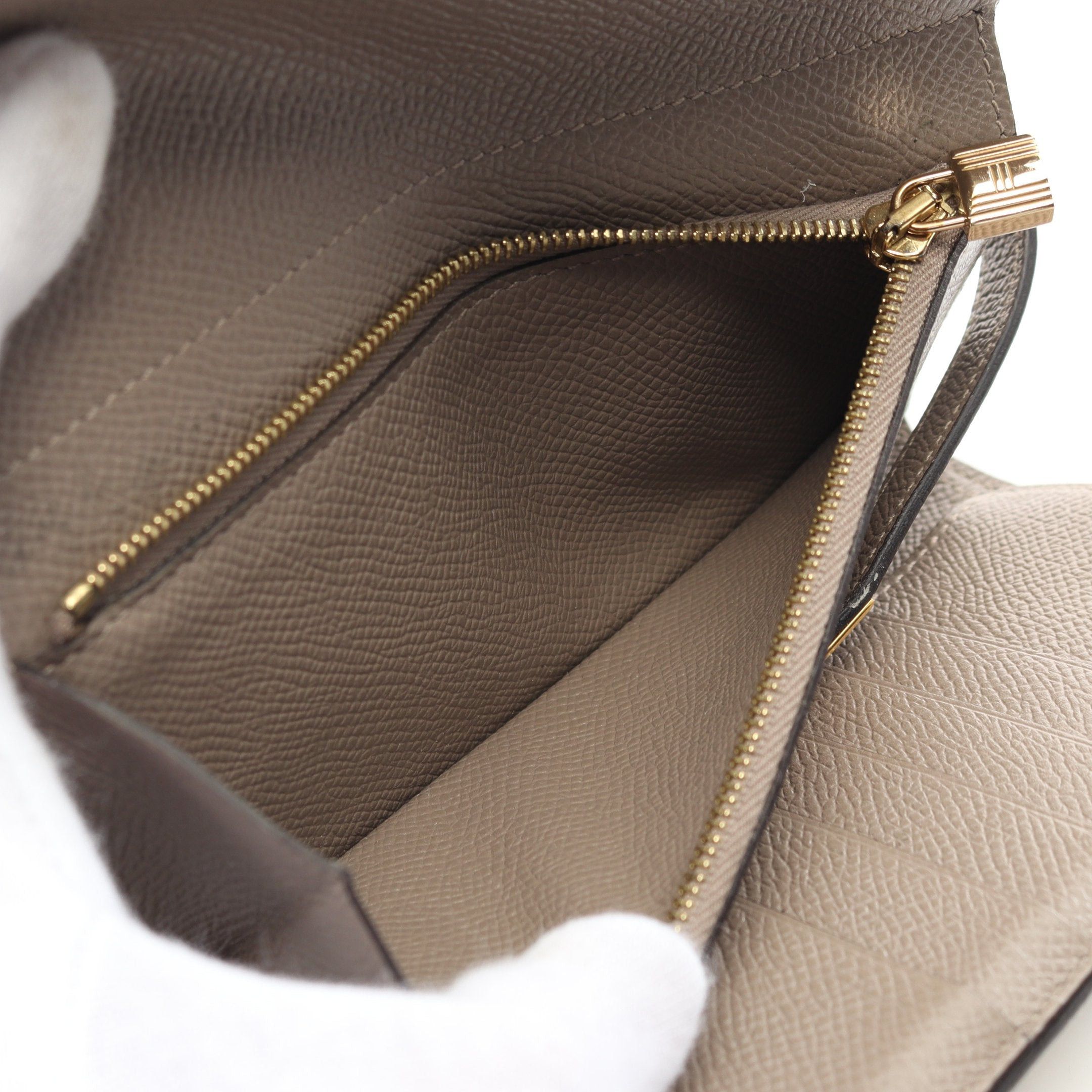 Hermes Hermes Kelly Wallet Medium Grease Asphalt Trifold Veau Epsom Gray Beige Gold Hardware C Engraved Size ONE SIZE - 6 Thumbnail