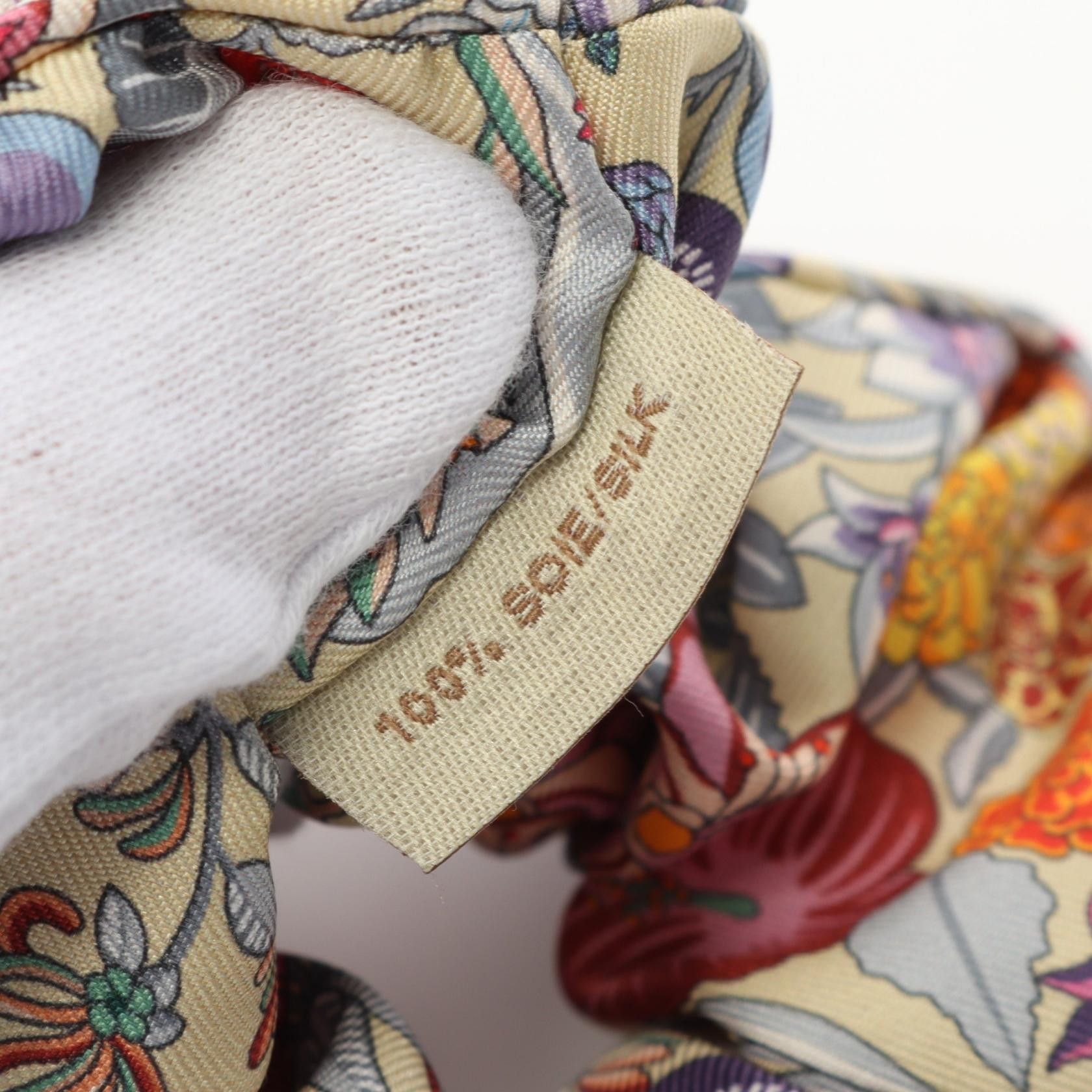Hermes Hermes Harper Avalon Stitch Scrunchie Hair Accessory Floral Pattern Silk Beige Multicolor Size ONE SIZE - 4 Thumbnail