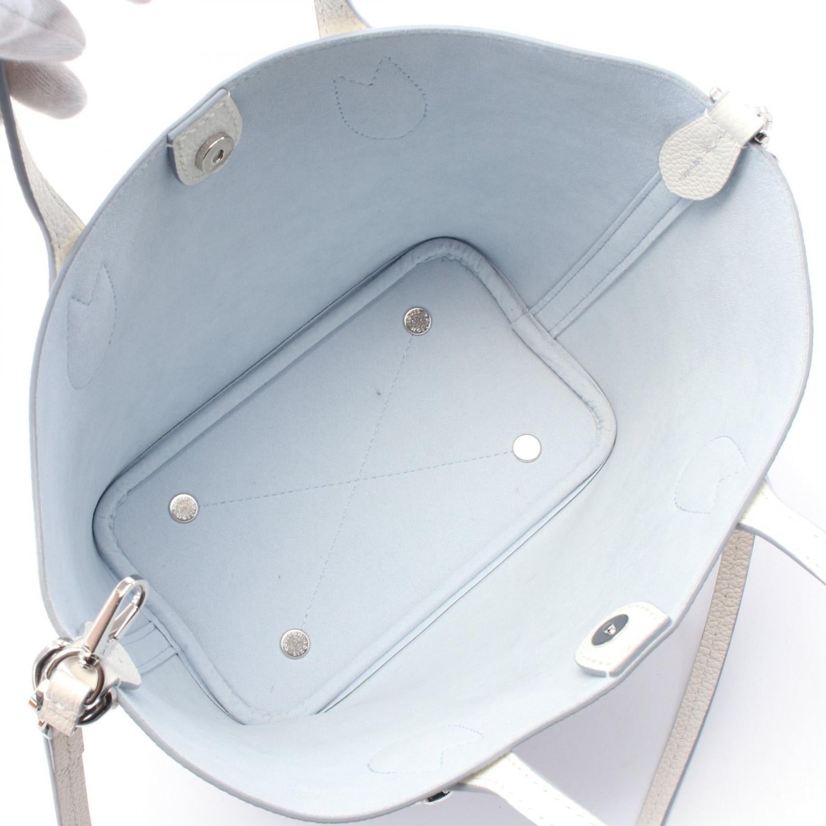 Louis Vuitton Louis Vuitton Blossom Pm Mahina Handbag Leather Off White Light Blue Size ONE SIZE - 3 Thumbnail