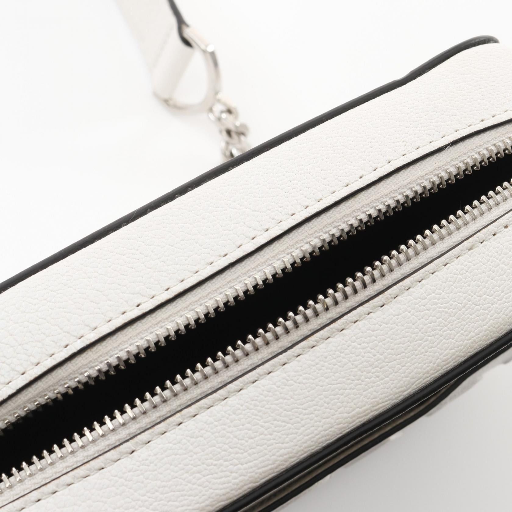 Bvlgari Bvlgari Pearl Shell Leather Embossed Logo Shoulder Bag White Size ONE SIZE - 8 Thumbnail