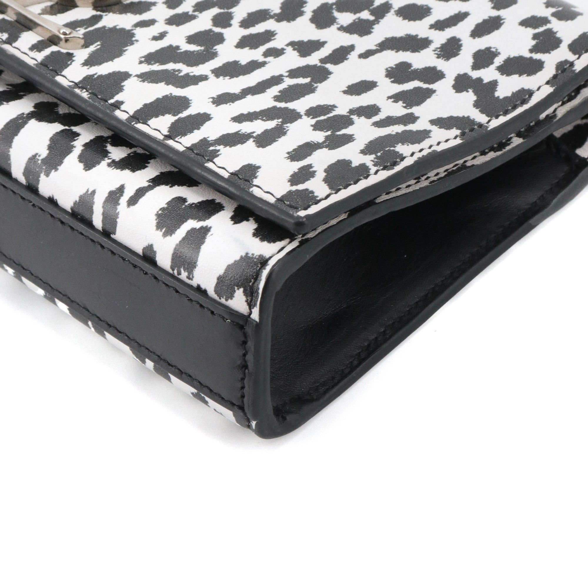 Saint Laurent Paris SAINT LAURENT - Saint Laurent Kate mini shoulder bag in black and white leather Size ONE SIZE - 7 Thumbnail