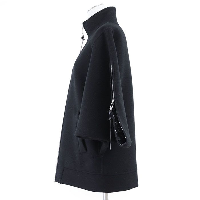 Louis Vuitton Louis Vuitton Louis Vuitton Poncho Monogram Wool/Silk Coat Leather Outerwear RW242WB Size ONE SIZE - 11 Thumbnail