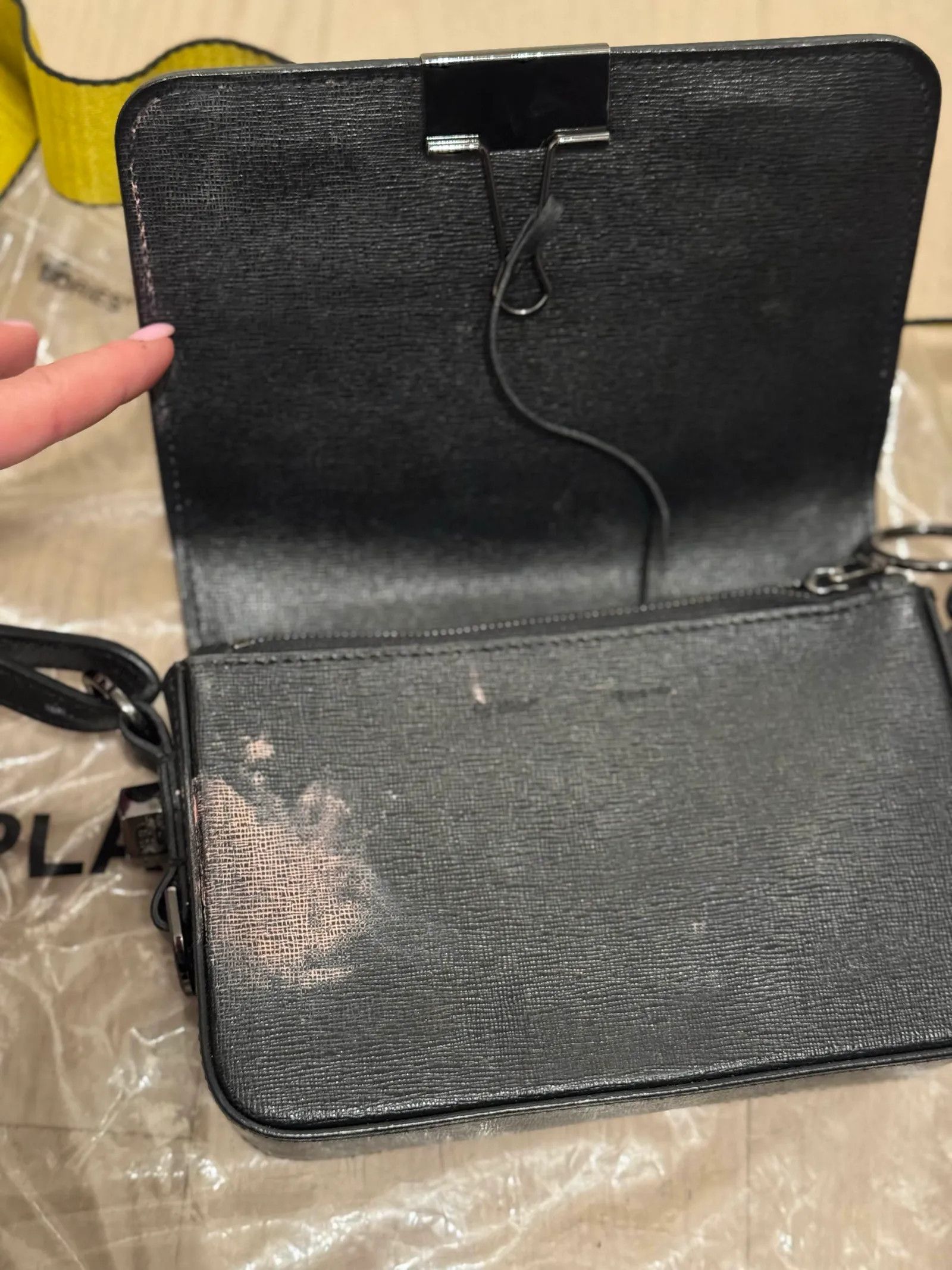 Off-White Off-White Binder Leather Bag Crossbody Bag Size ONE SIZE - 4 Thumbnail