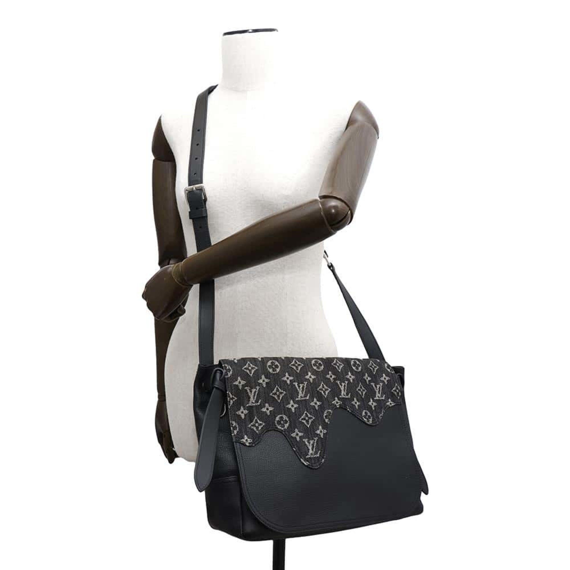 Louis Vuitton Louis Vuitton Nigo shoulder Size ONE SIZE - 10 Thumbnail