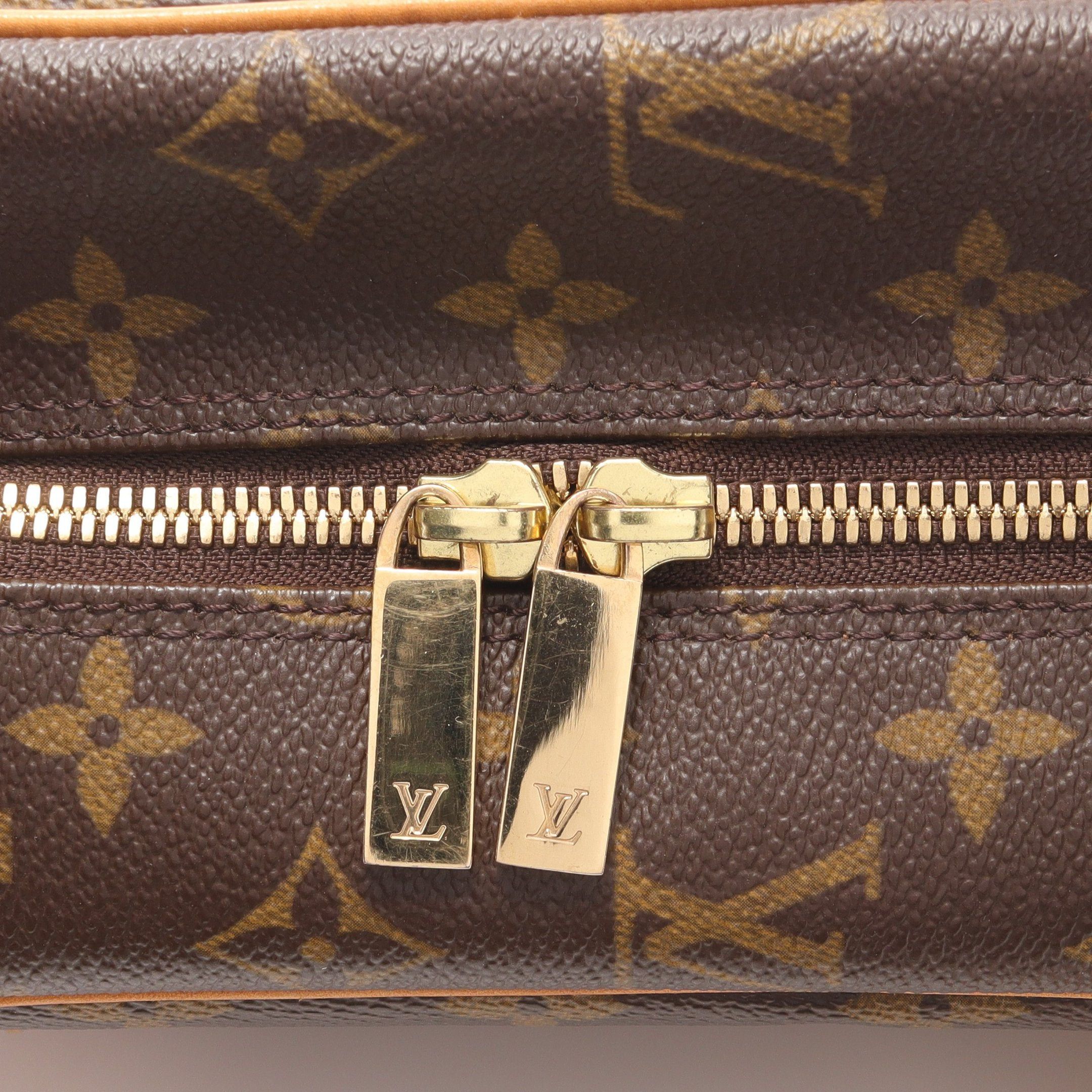 Louis Vuitton Louis Vuitton Cite Mm Monogram Shoulder Bag Leather Brown Size ONE SIZE - 6 Thumbnail