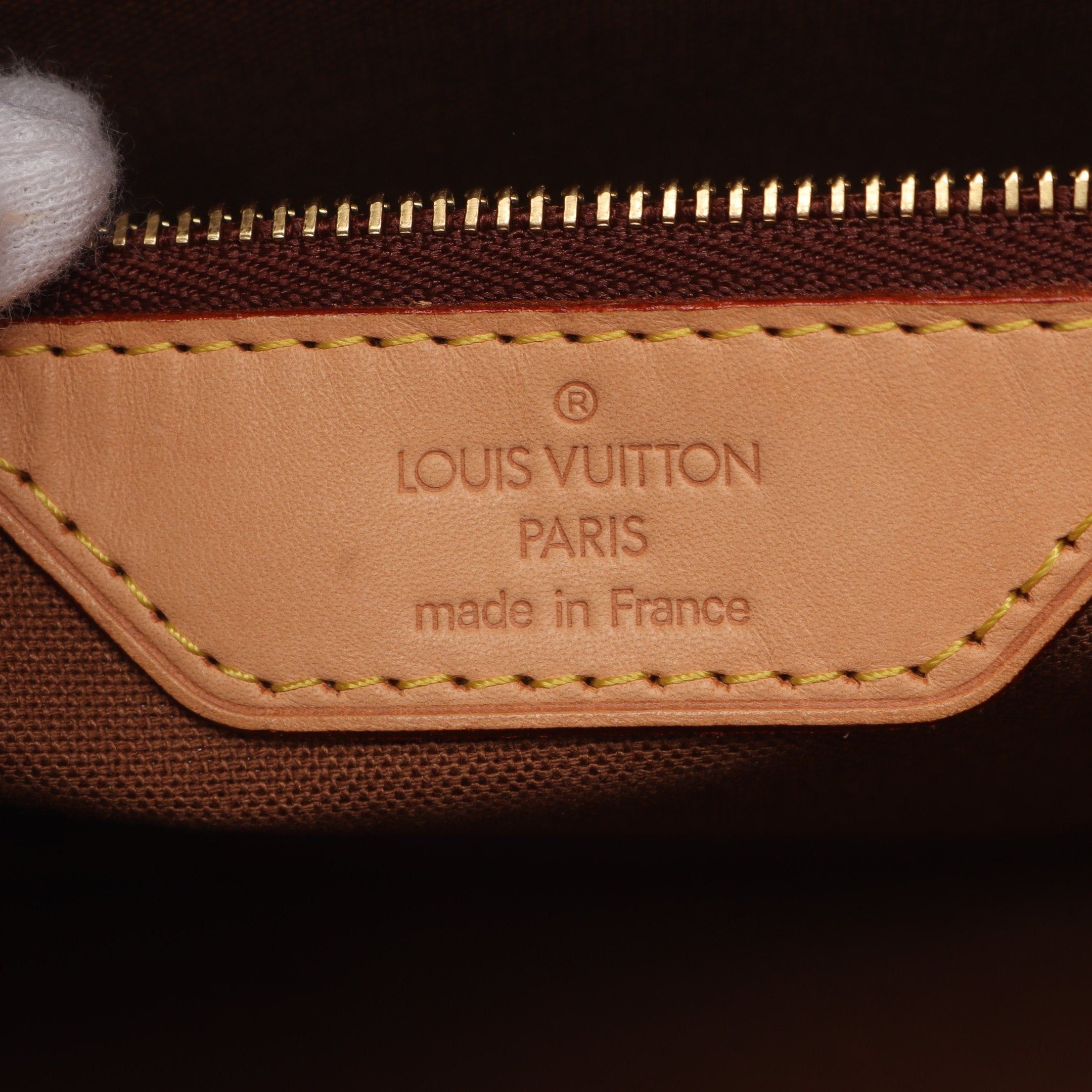 Louis Vuitton Louis Vuitton Batignolles Horizontal Monogram Shoulder Bag Leather Brown Size ONE SIZE - 4 Thumbnail