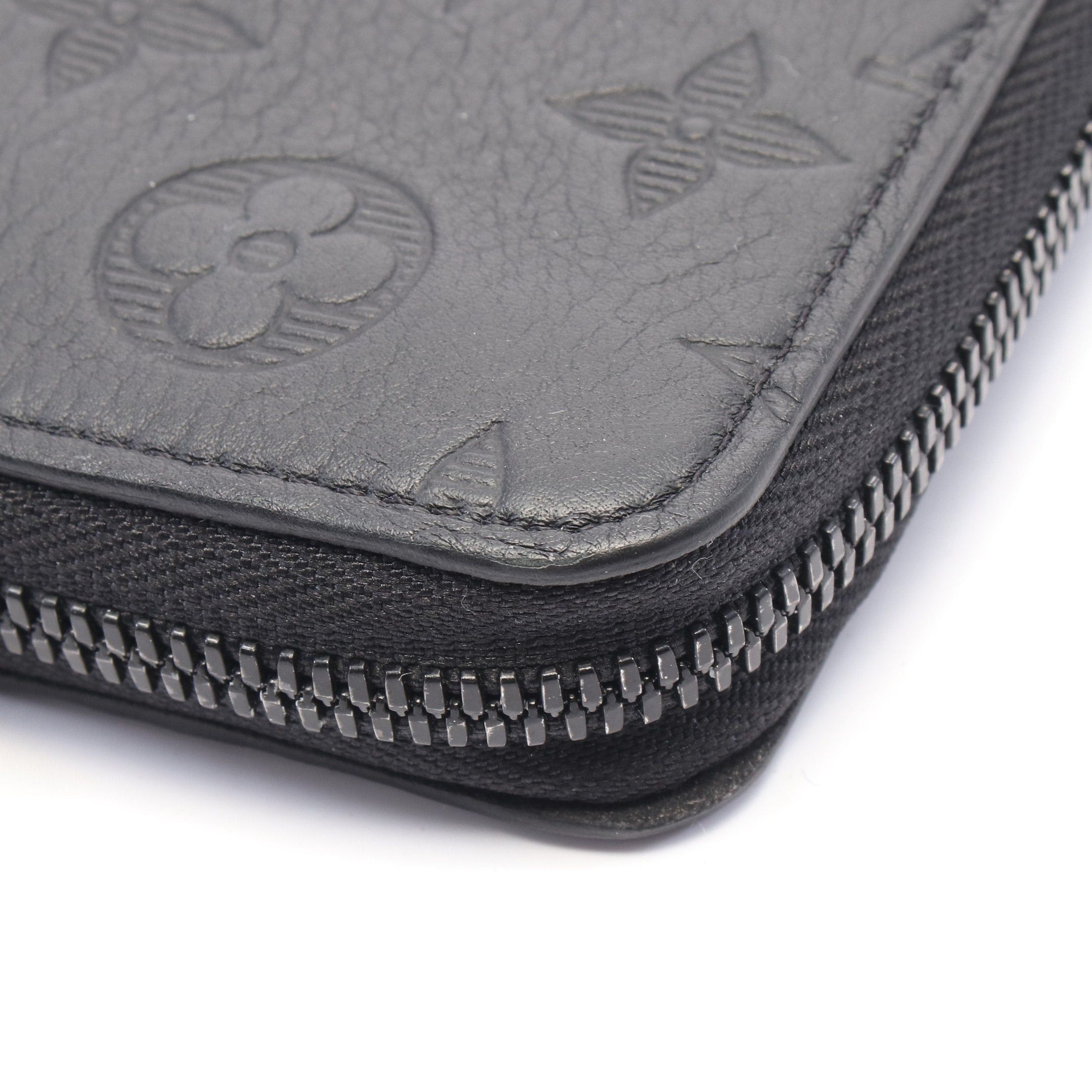 Louis Vuitton Louis Vuitton Zippy Wallet Vertical Monogram Shadow Round Zipper Long Leather Black Size ONE SIZE - 9 Thumbnail
