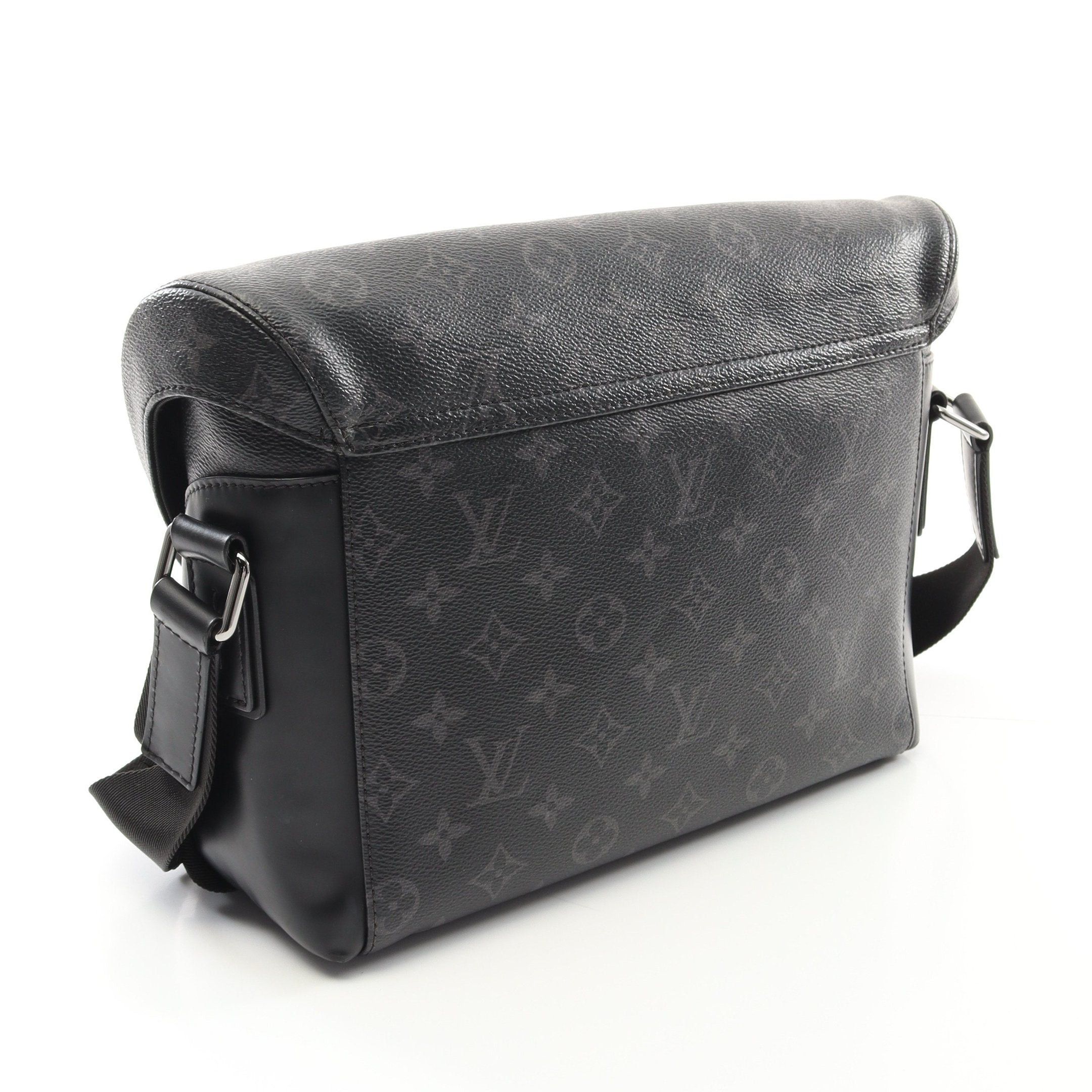 Louis Vuitton Louis Vuitton Messenger Voyage Pm Monogram Eclipse Shoulder Bag Leather Black Size ONE SIZE - 2 Thumbnail