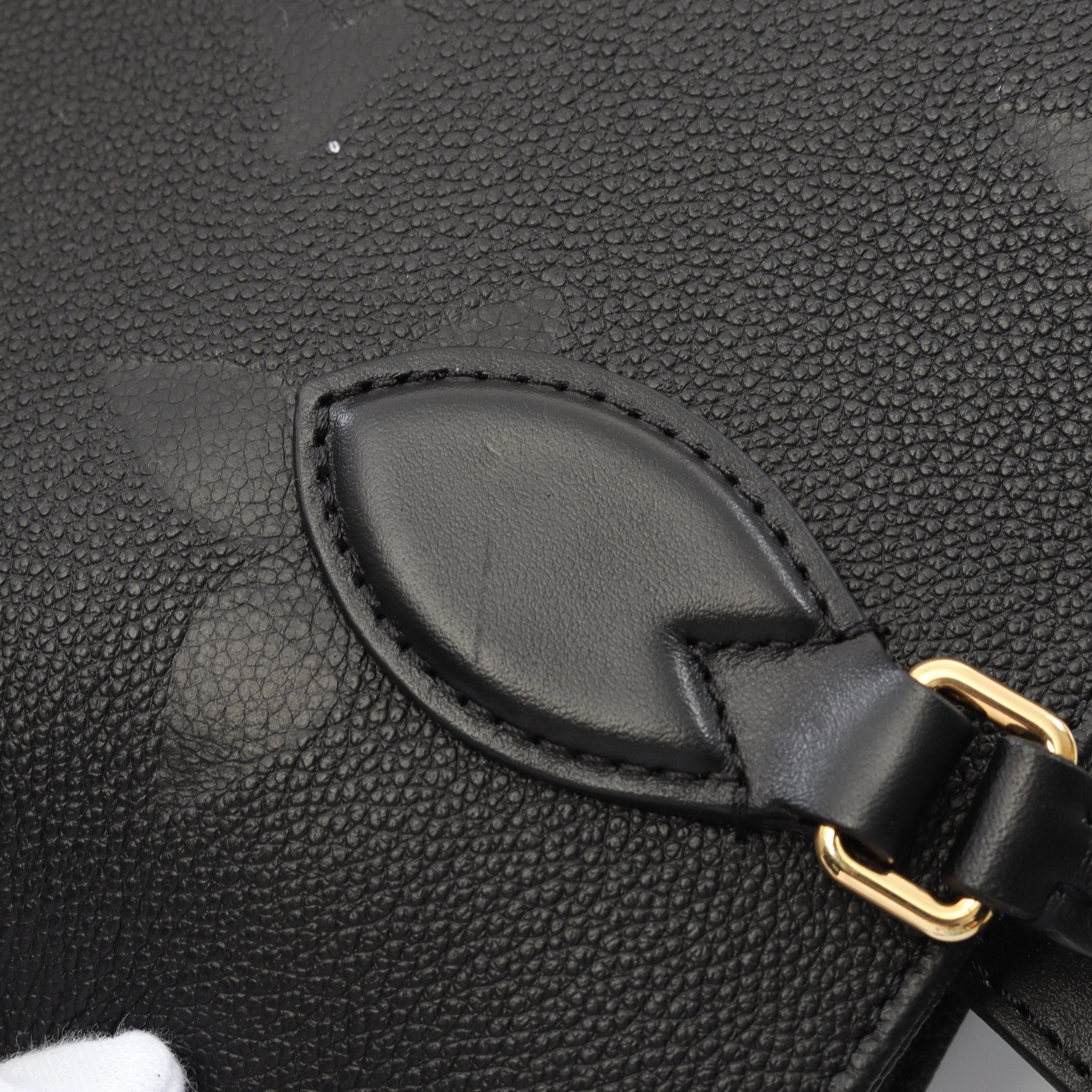 Louis Vuitton Louis Vuitton On-The-Go Mm Monogram Empreinte Noir Shoulder Bag Tote Leather Black Size ONE SIZE - 6 Thumbnail