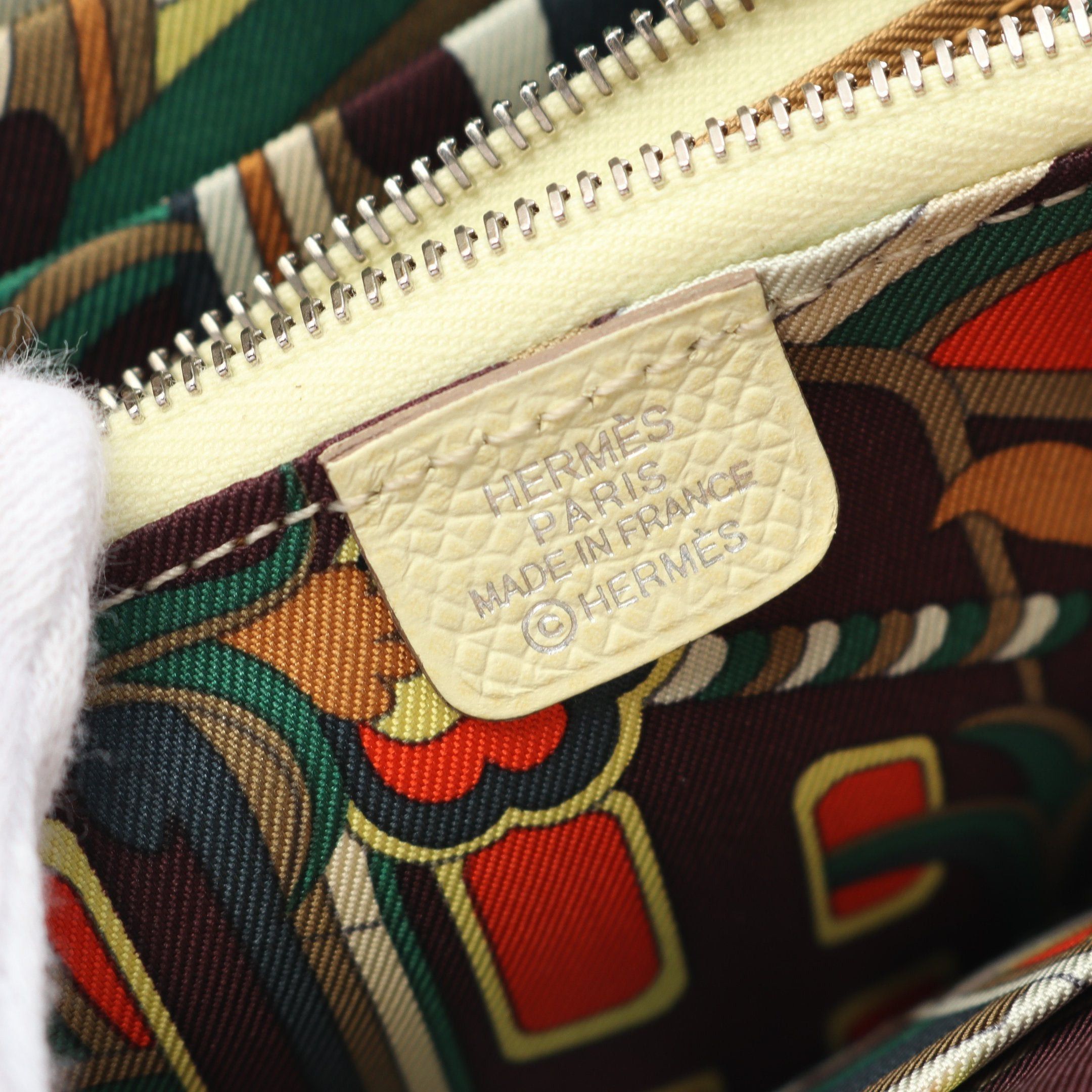 Hermes Hermes Azap Compact Silk In Jaune Milton Round Zipper Wallet Veau Epsom Light Yellow Silver Hardware Double Engraved Size ONE SIZE - 4 Thumbnail