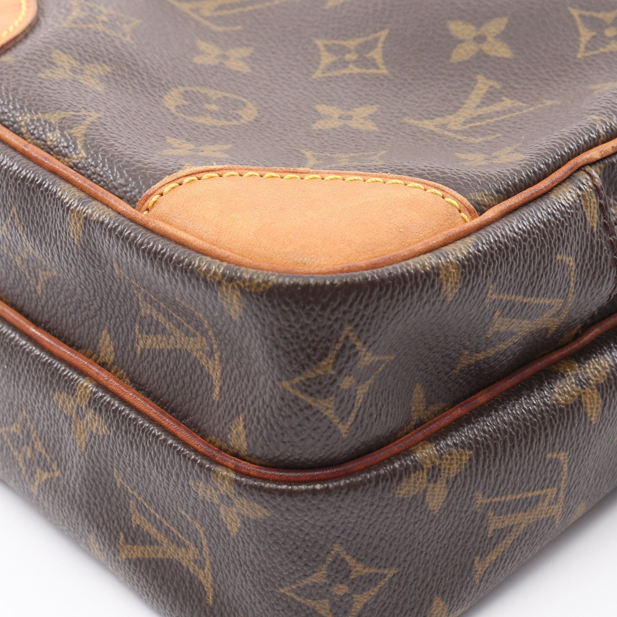 Louis Vuitton Louis Vuitton Amazon Monogram Shoulder Bag Leather Brown Size ONE SIZE - 7 Thumbnail