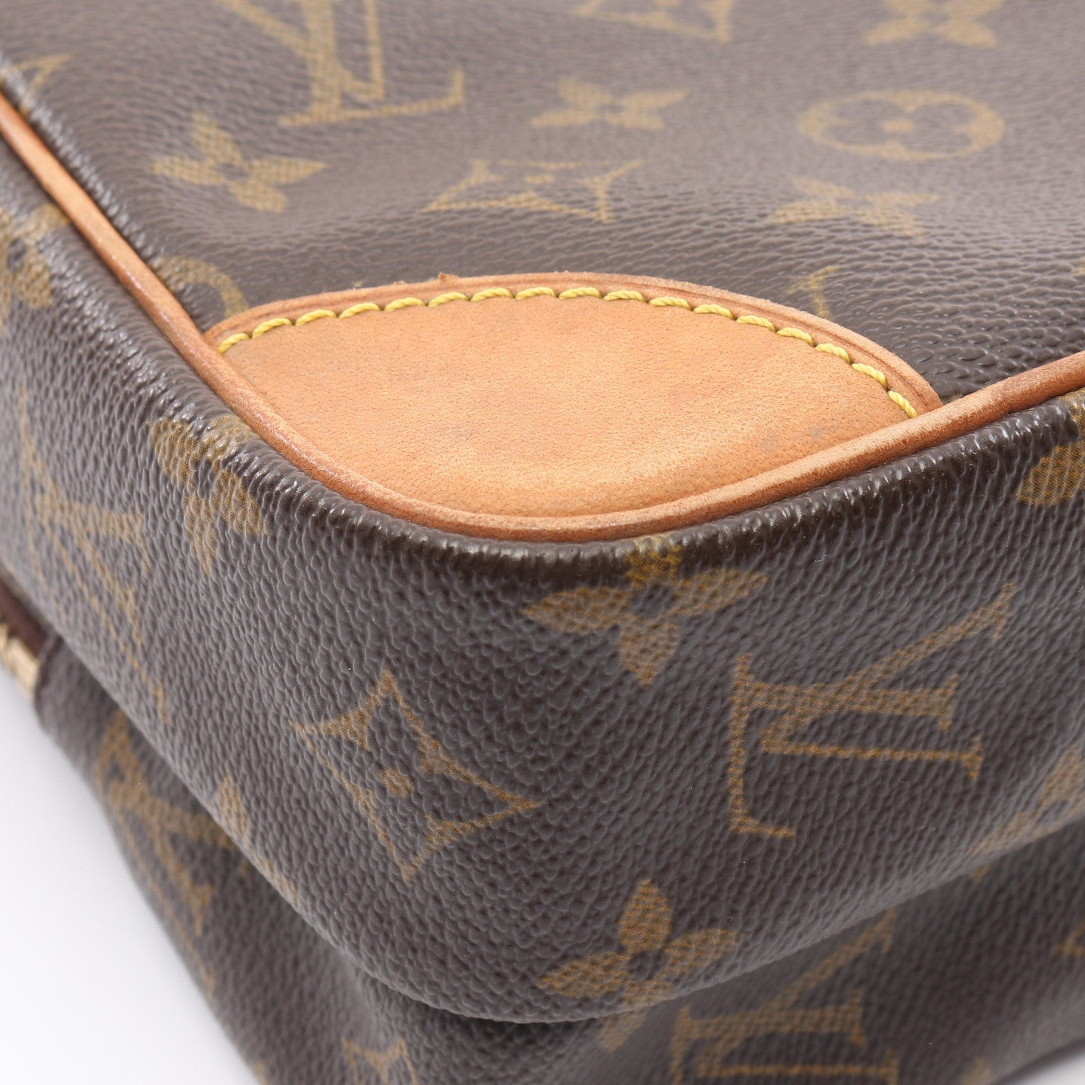 Louis Vuitton Louis Vuitton Amazon Monogram Shoulder Bag Leather Brown Size ONE SIZE - 6 Thumbnail