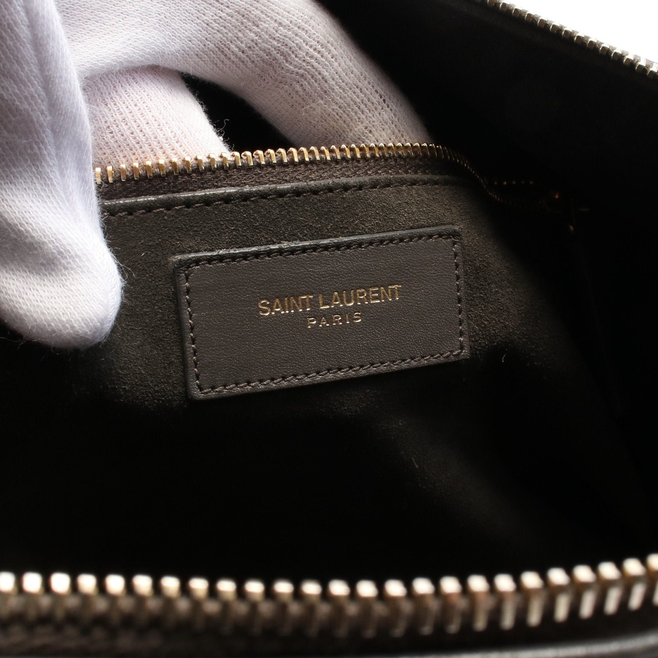 Yves Saint Laurent Yves Saint Laurent Classic Duffle 6 Handbag Leather Gray Size ONE SIZE - 4 Thumbnail