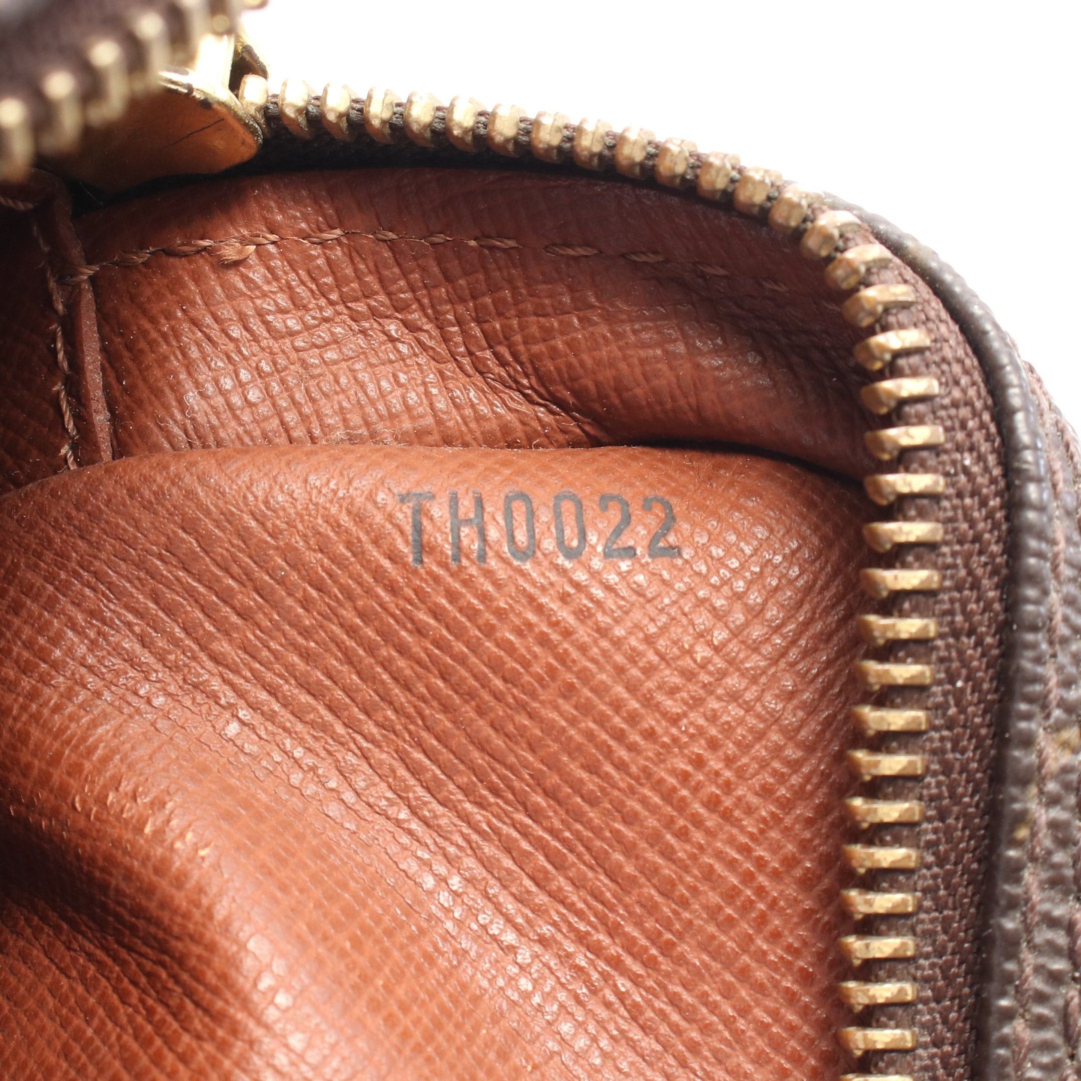 Louis Vuitton Louis Vuitton Amazon Monogram Shoulder Bag Leather Brown Size ONE SIZE - 5 Thumbnail