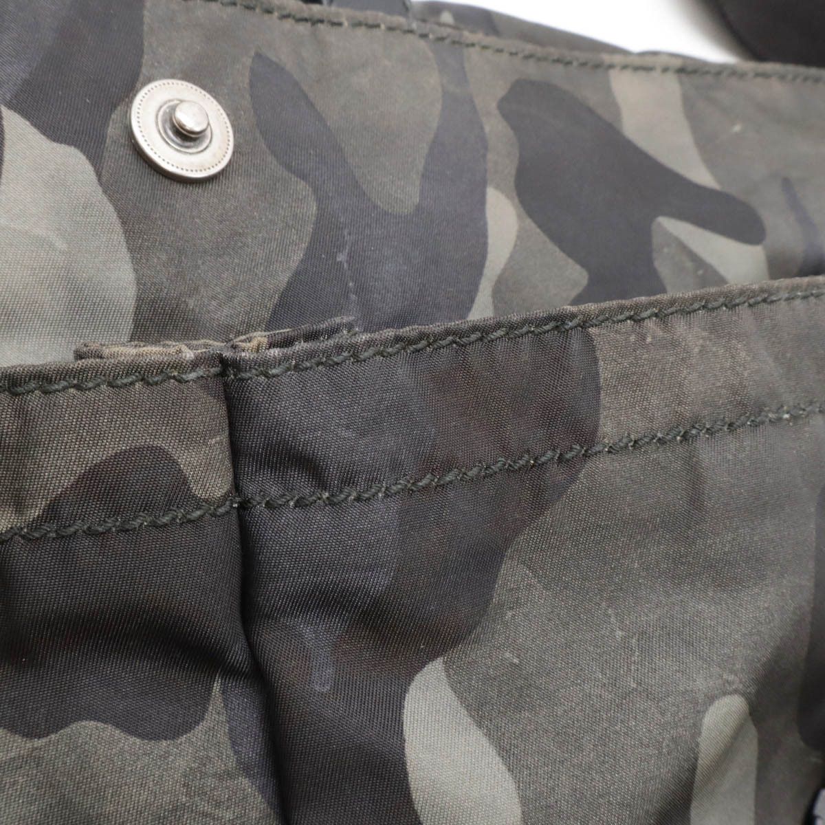 Prada Prada Prada VA0887 Tessuto Camouflage Messenger Bag Others Crossbody Bag VA0887 Size ONE SIZE - 8 Thumbnail