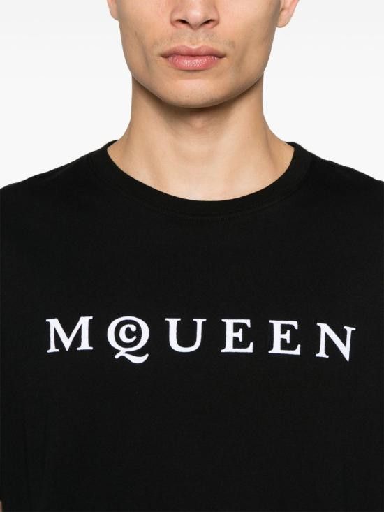 Alexander McQueen ALEXANDER MCQUEEN Men T-Shirts 828420 QTADD0520 Black Size US S / EU 44-46 / 1 - 3 Thumbnail