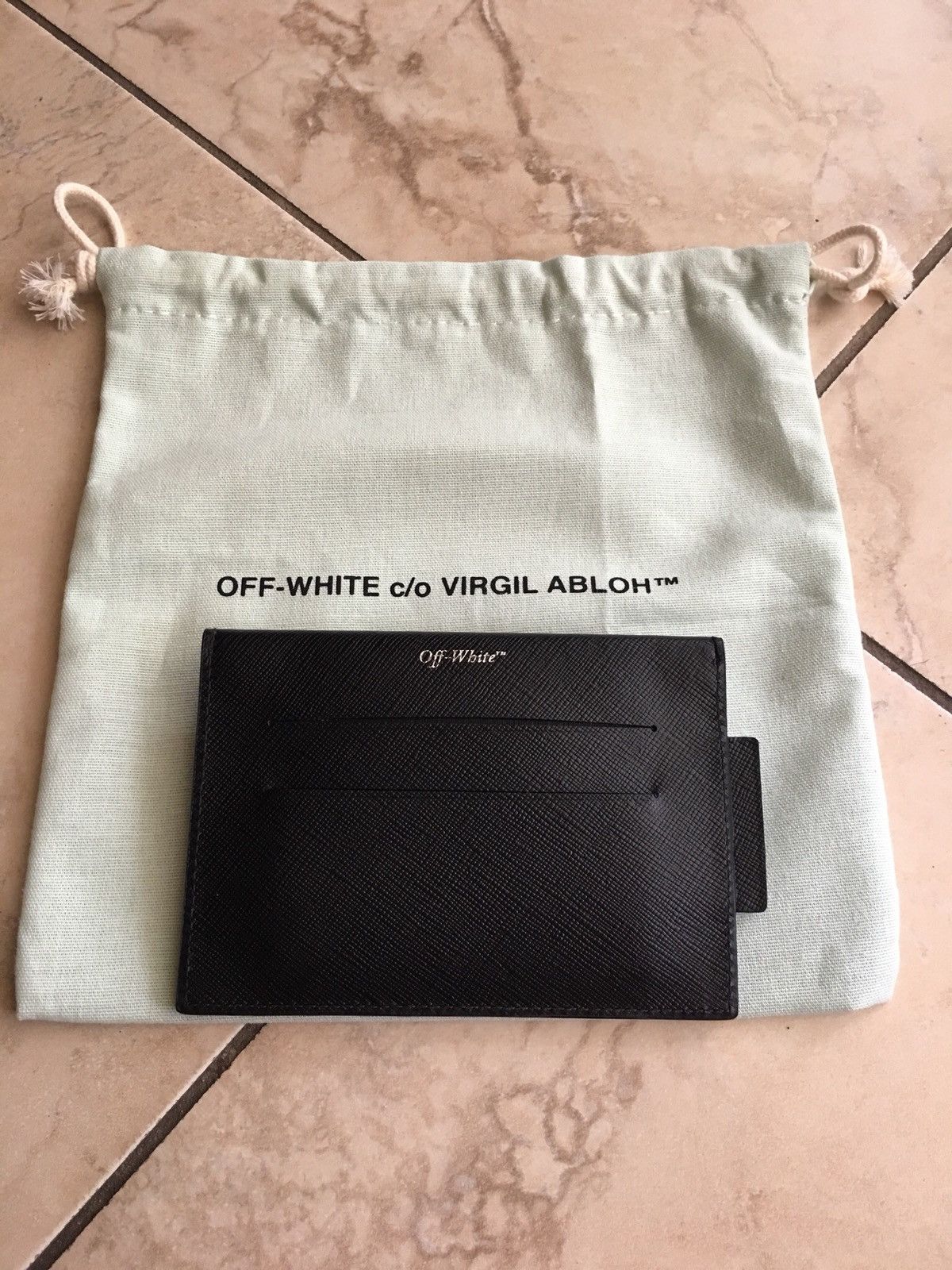 Off white sculpture card holder hot sale