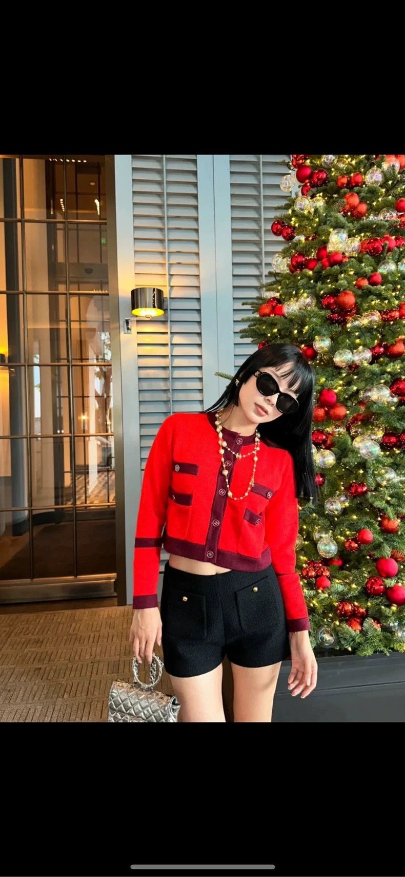 Chanel Chanel Red Knit Sweater with Pockets- DMC Size M / US 6-8 / IT 42-44 - 9 Thumbnail