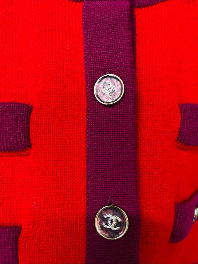 Chanel Chanel Red Knit Sweater with Pockets- DMC Size M / US 6-8 / IT 42-44 - 3 Thumbnail